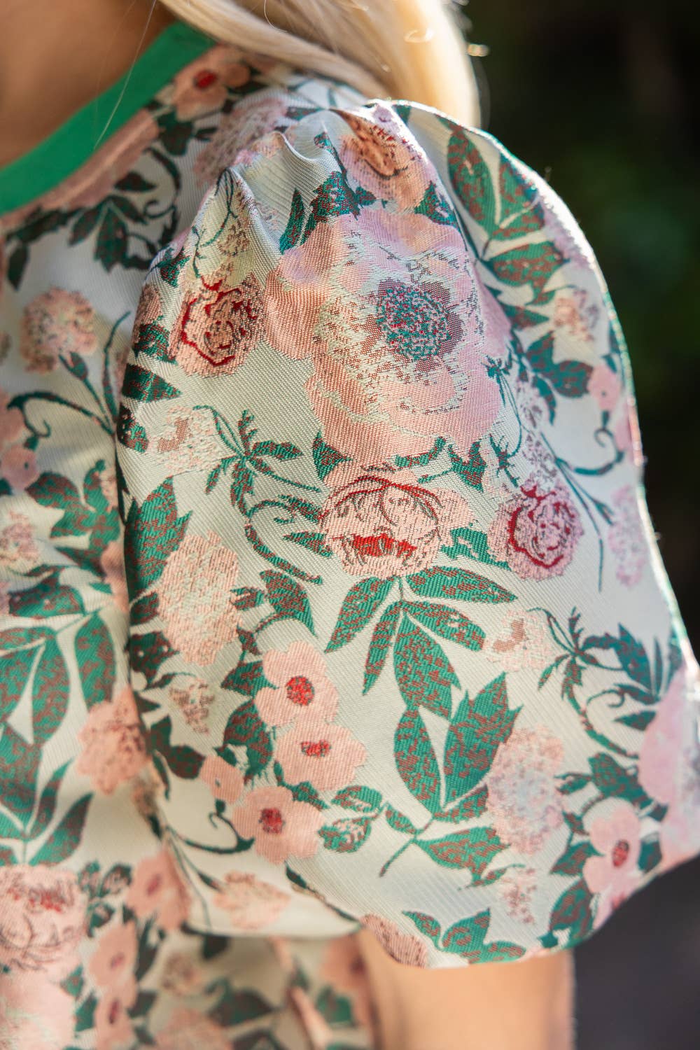 Floral Jacquard Bubble Sleeve Top