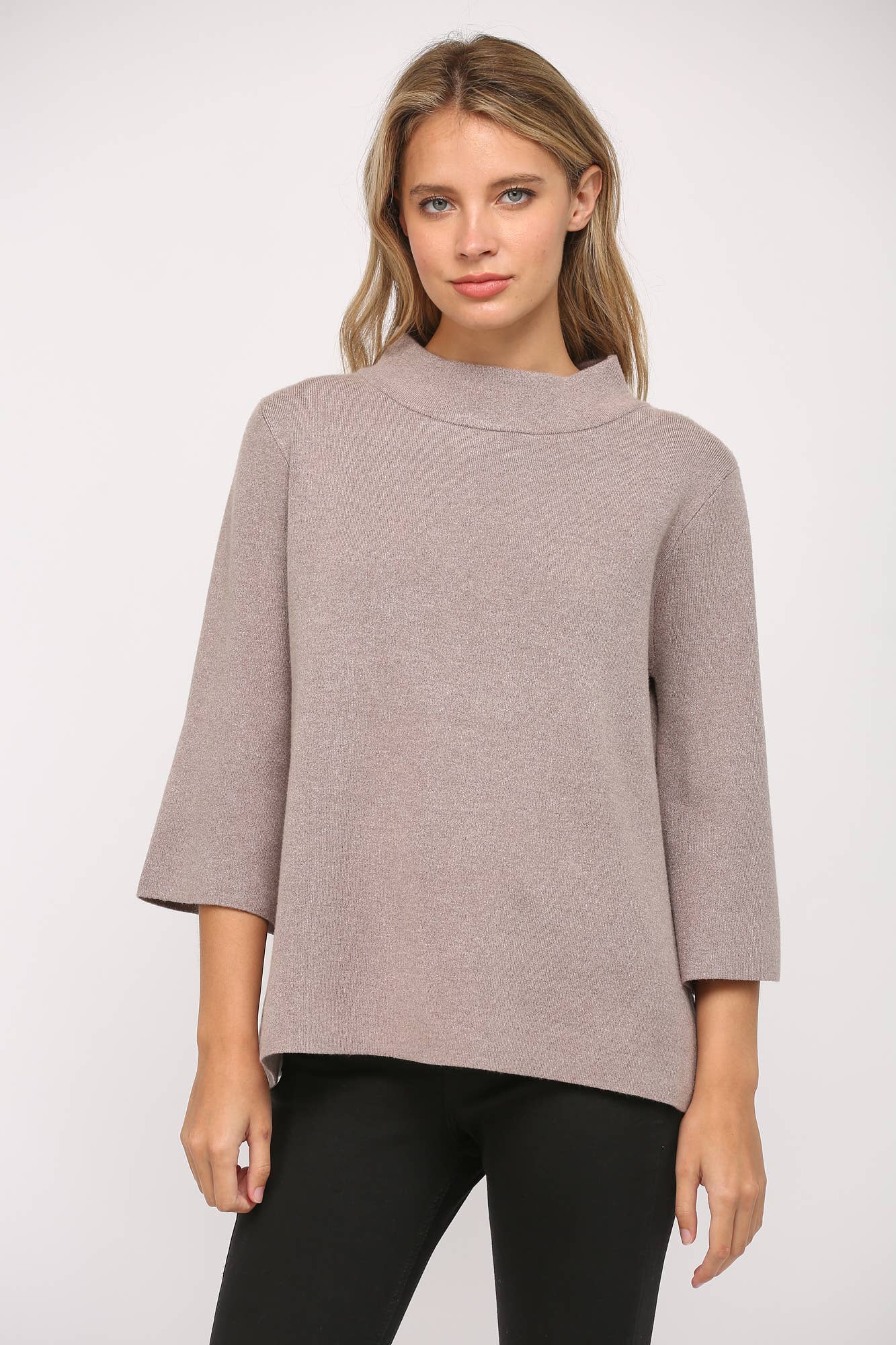 MOCK NECK SWEATER