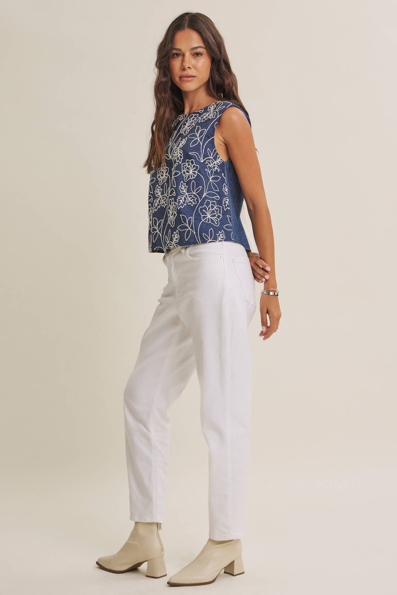 CHAMBRAY EMBROIDERED BLOUSE WITH BACK BOW