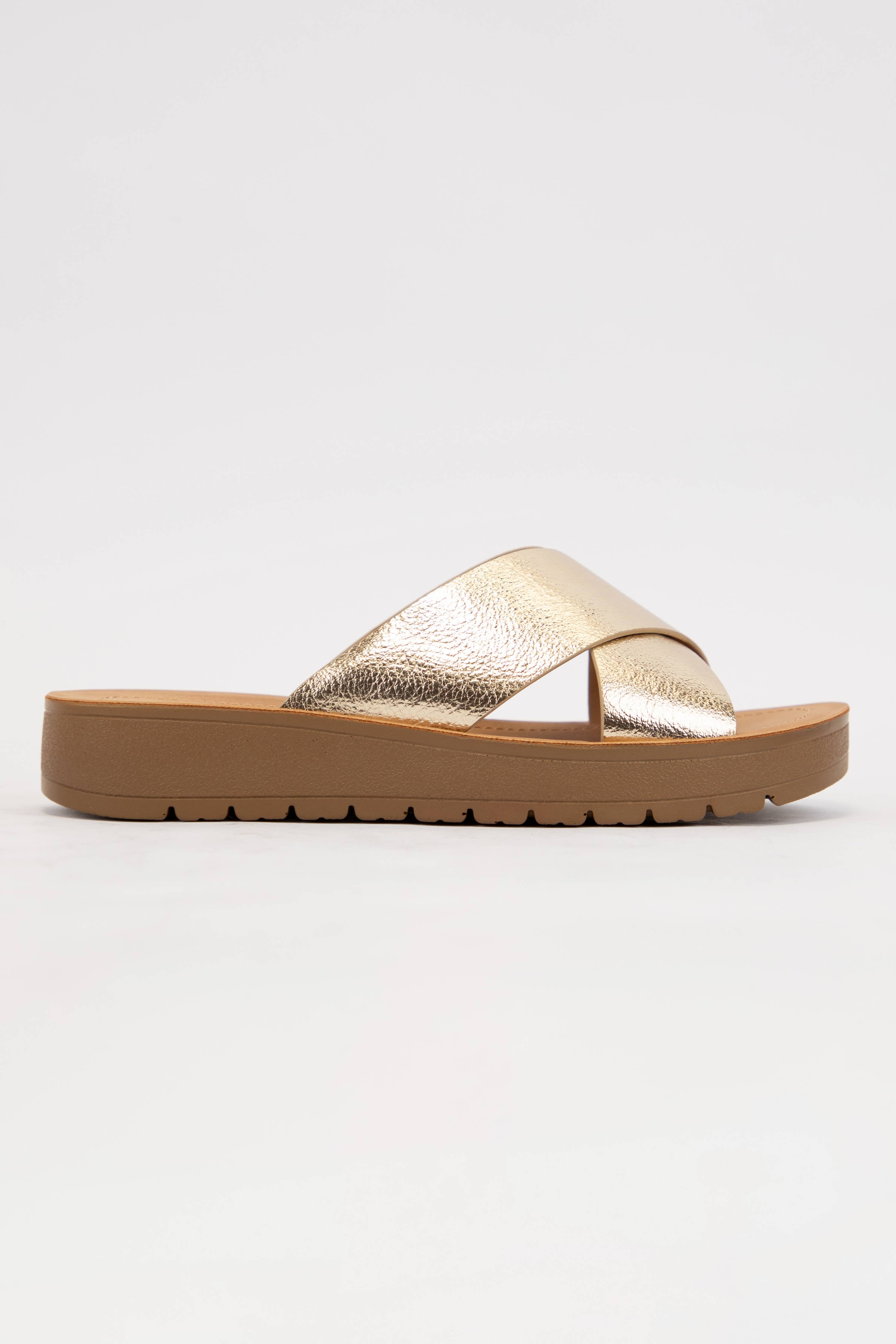 LIGHT-WEIGHT WEDGE SANDAL