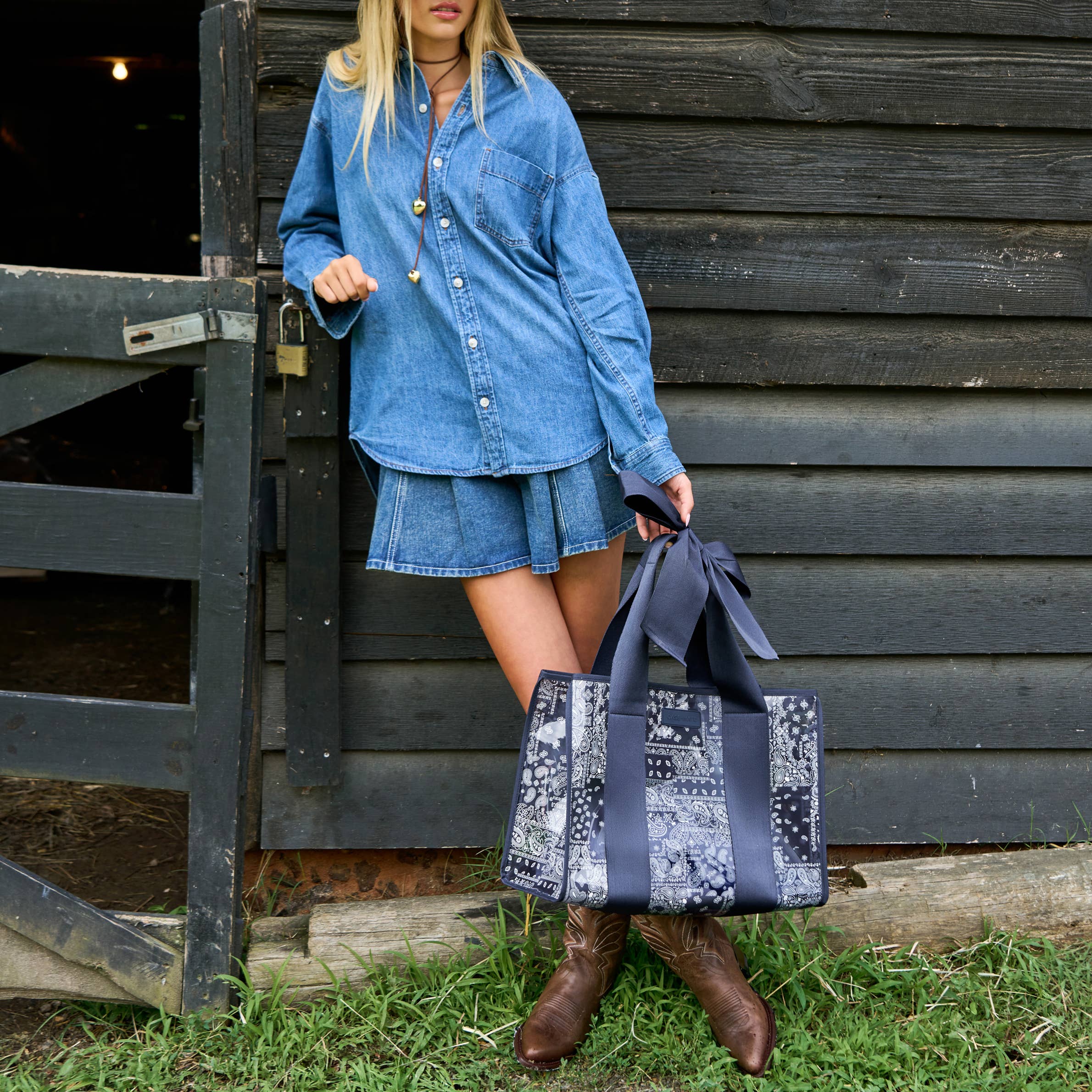 Case-Mate Navy Bandana Bow Jelly Tote Bag
