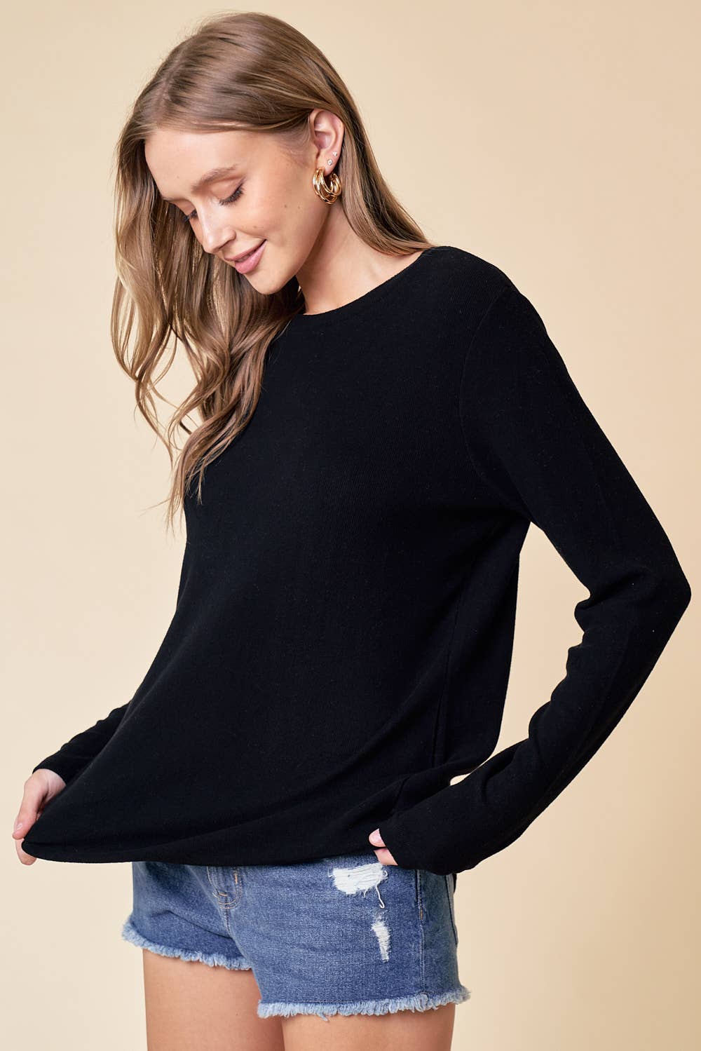 ROUND NECK SOFT KNIT TOP