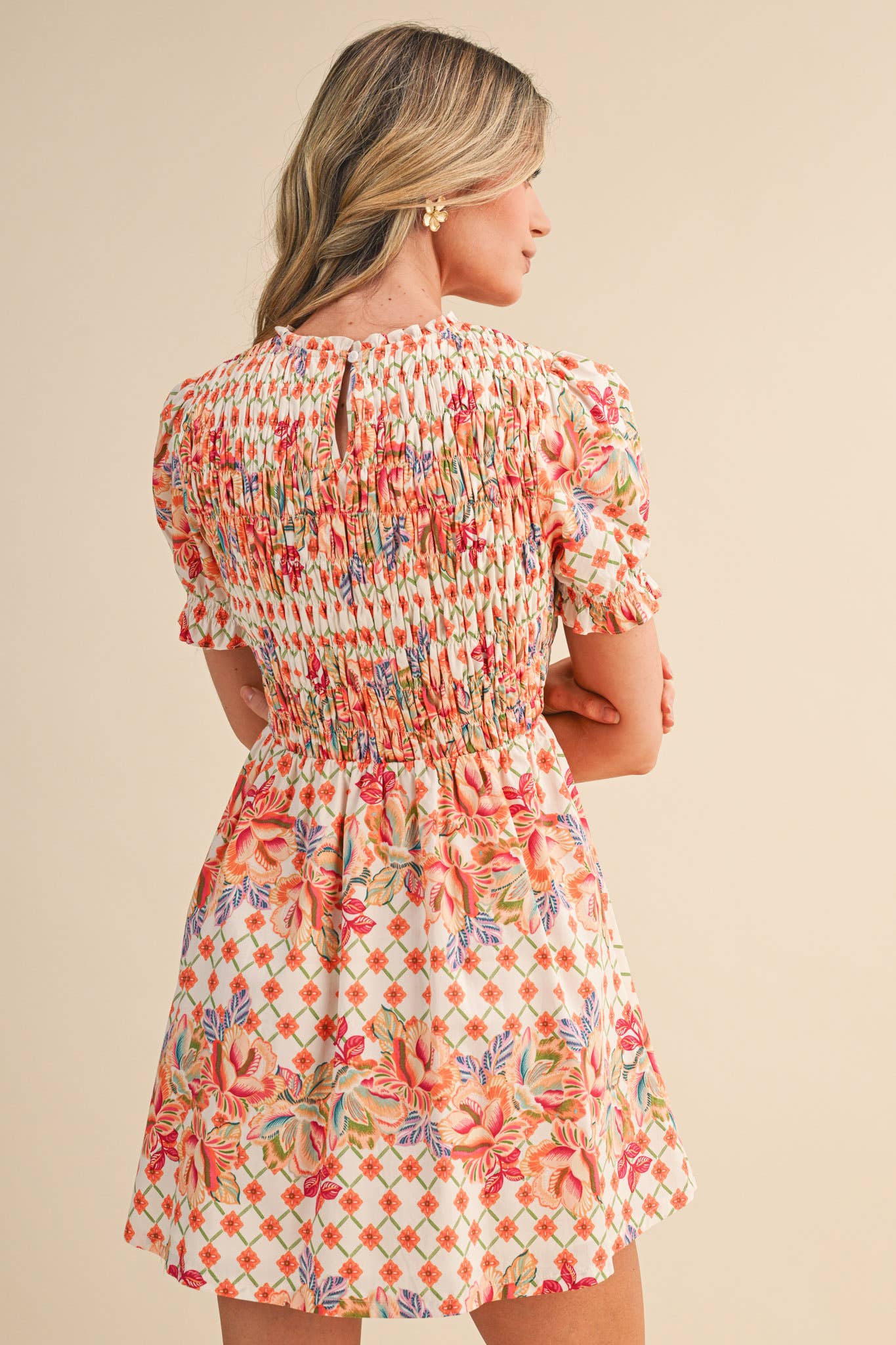 FLORAL PRINT SMOCKED MINI DRESS