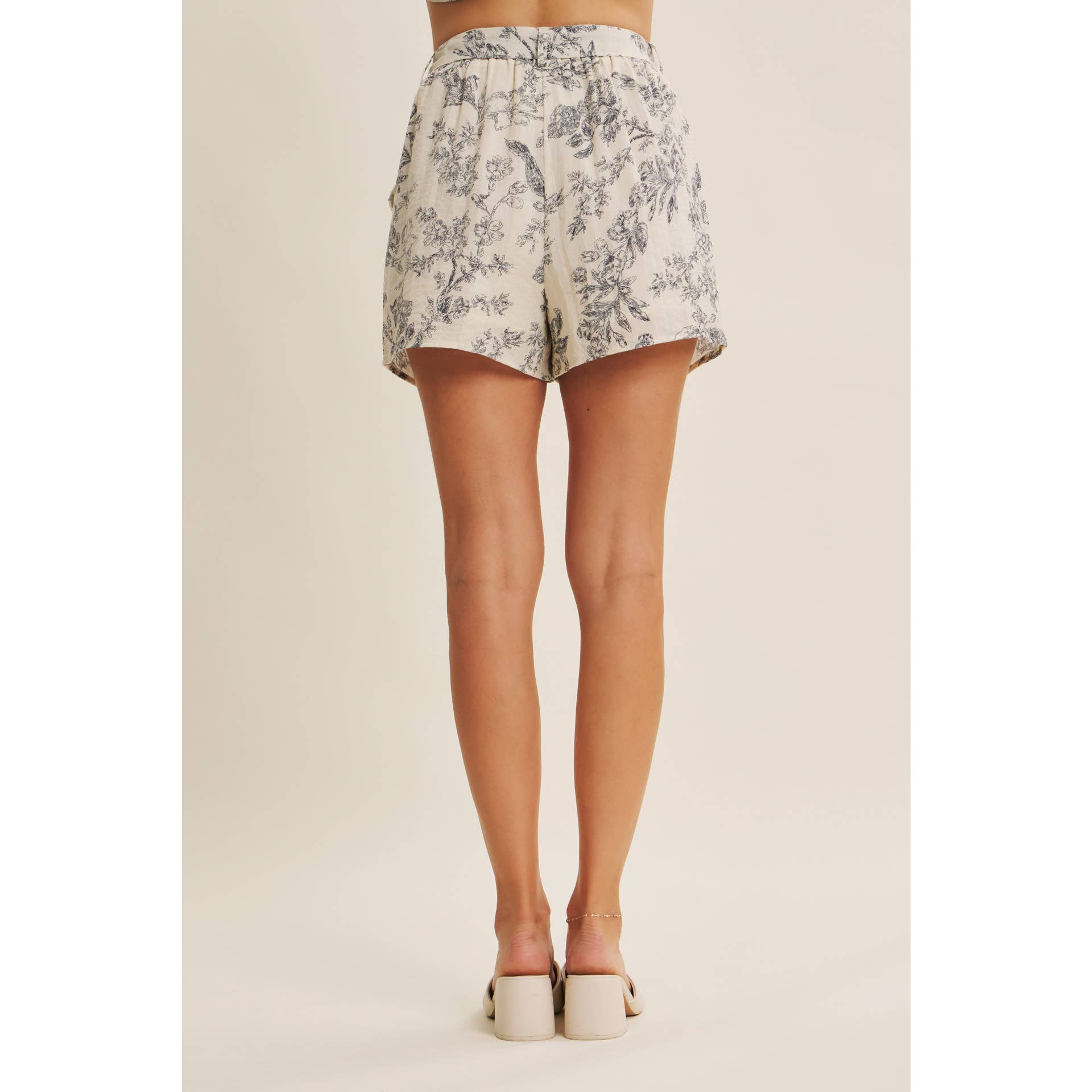 PARISIAN CHARM TOILE SHORTS