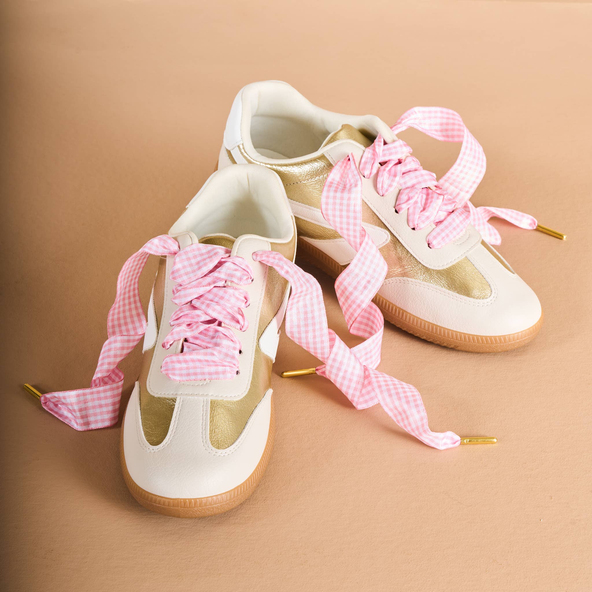 Step It Up Shoelaces–Gingham Pink