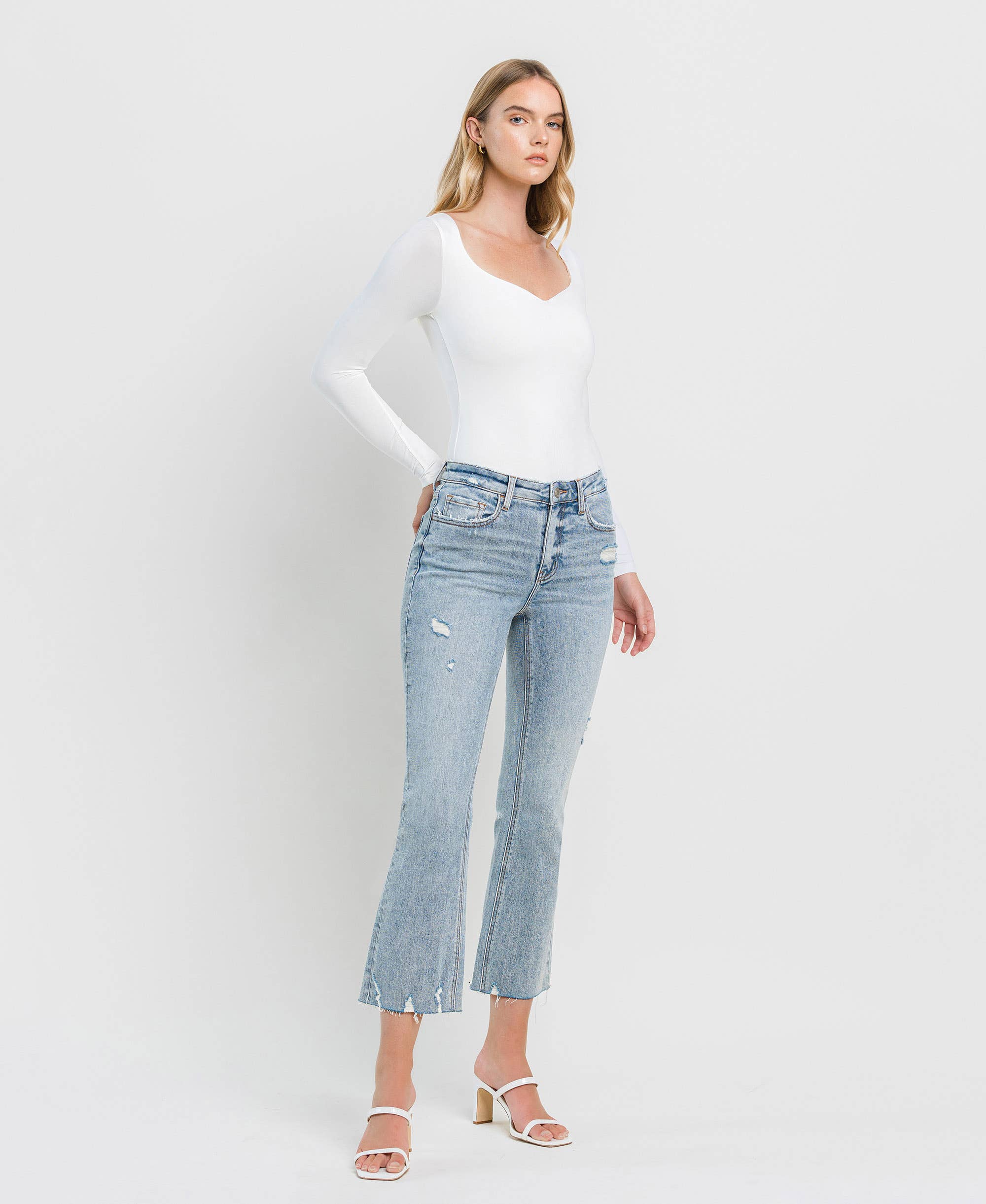 Cali Kiss - HIGH RISE KICK FLARE JEANS