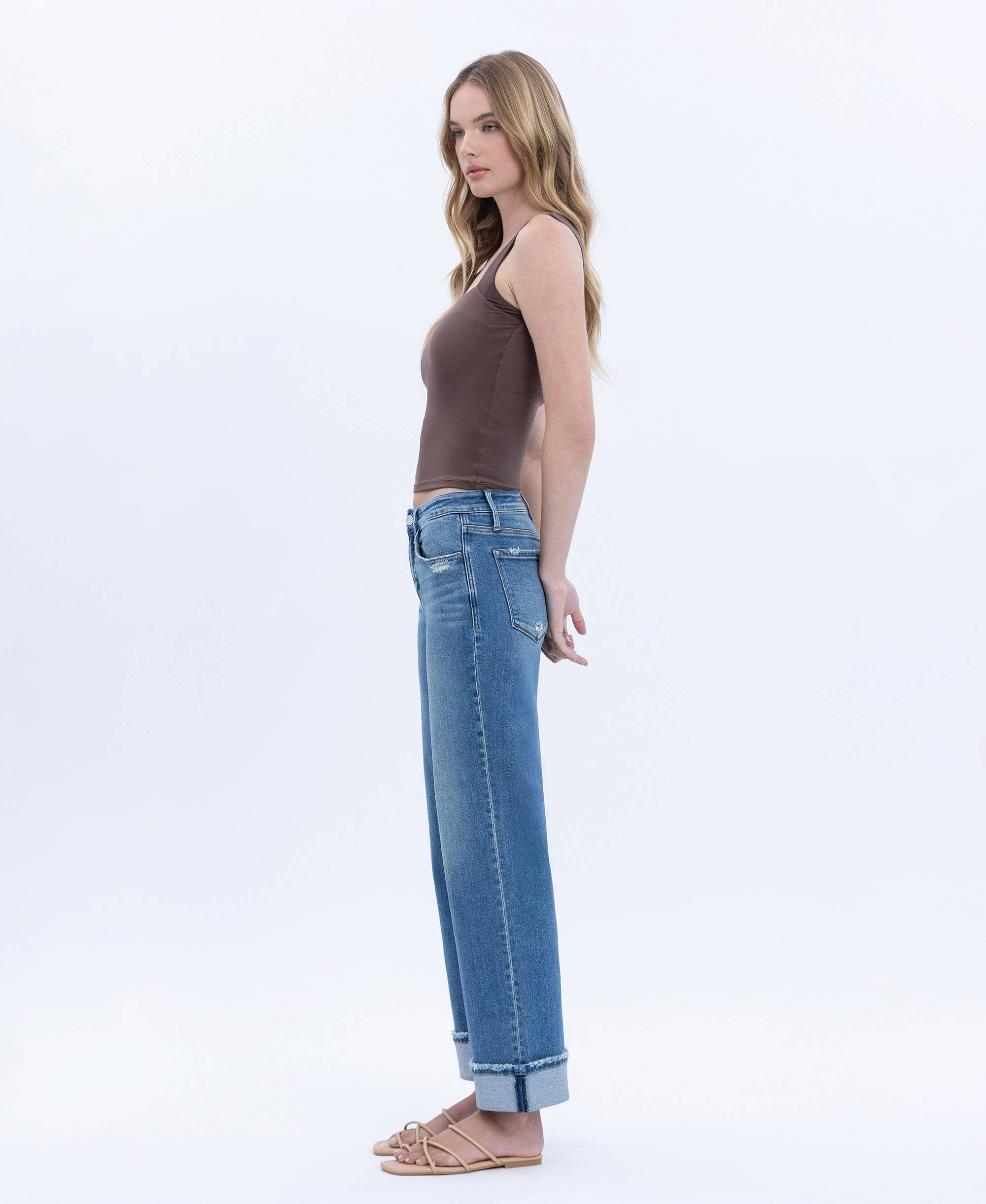 MID RISE CUFFED ANKLE SLIM WIDE JEANS