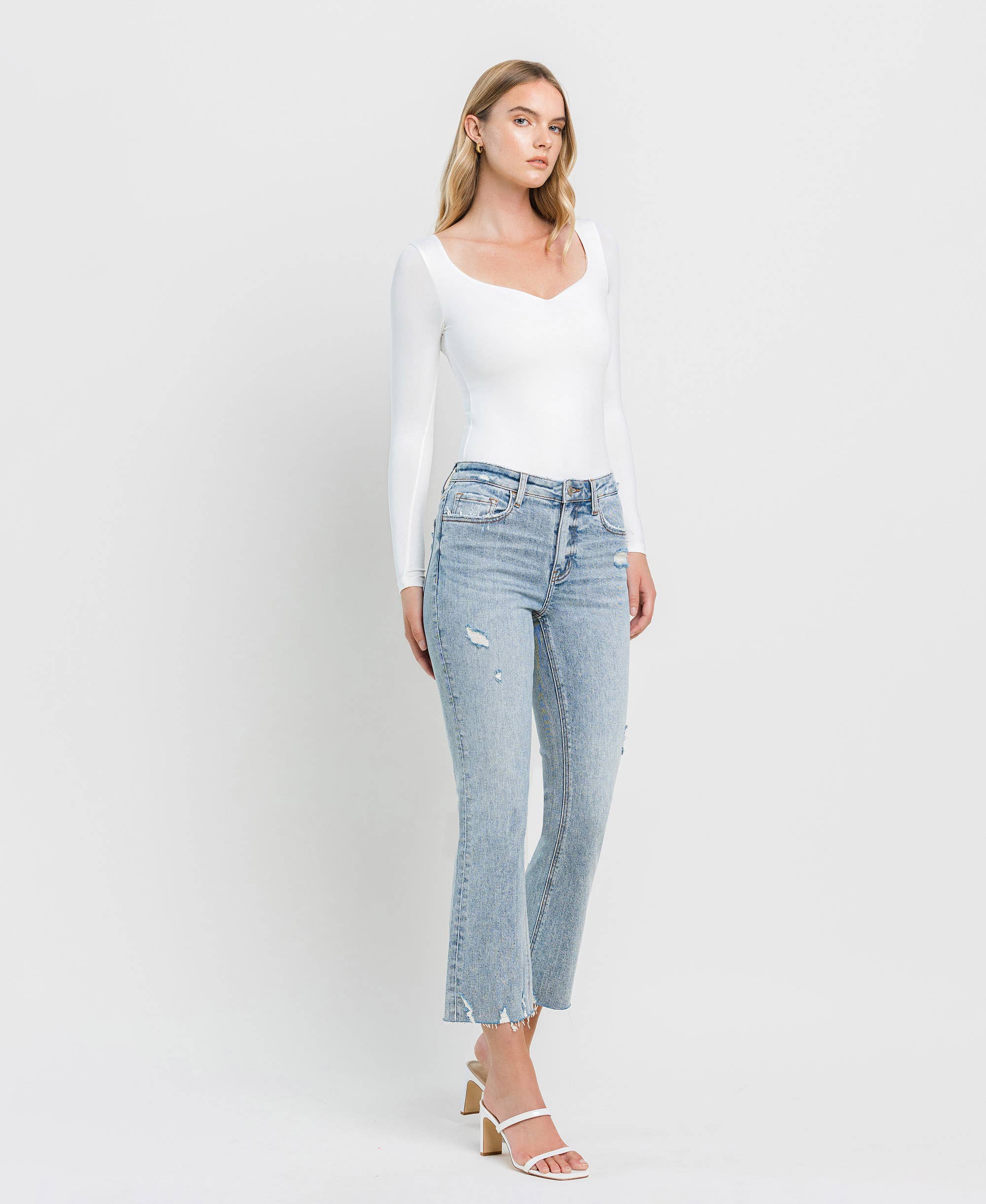 Cali Kiss - HIGH RISE KICK FLARE JEANS
