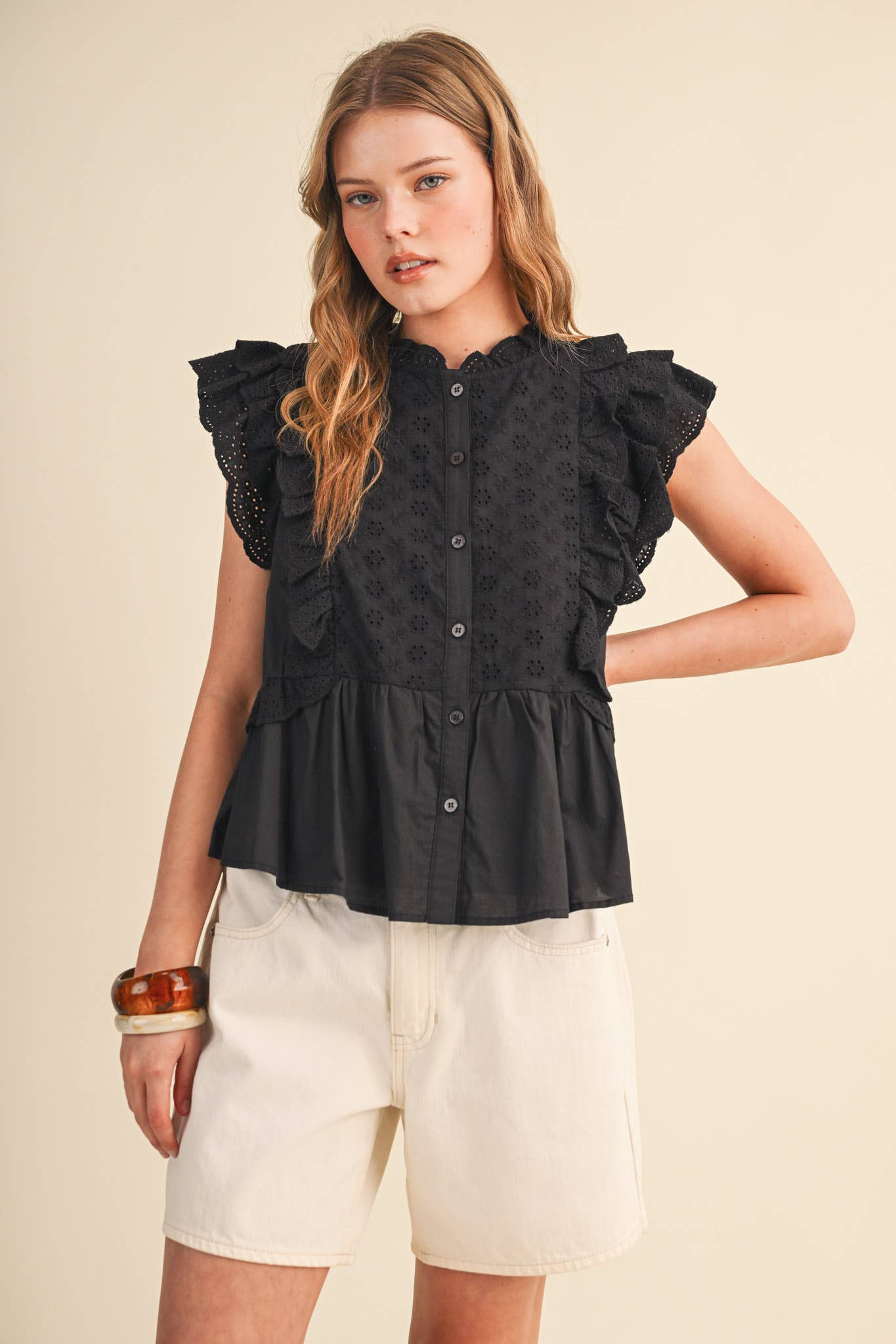 EYELET BUTTON DOWN PEPLUM TOP MTP4485: BLACK / S