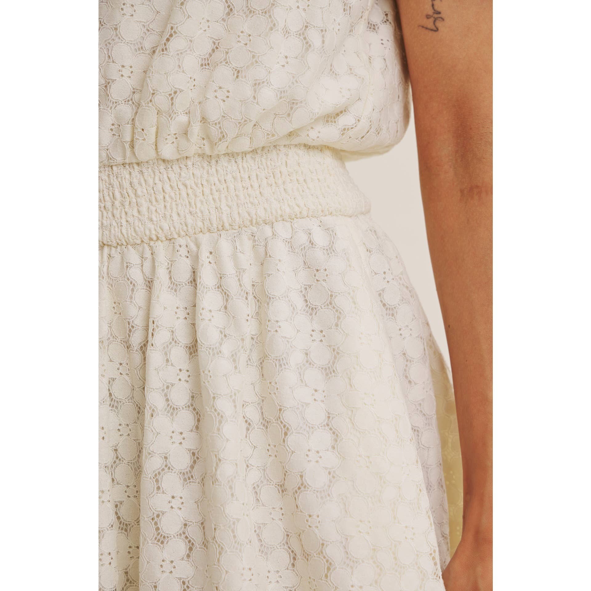 DELICATE LACE MINI DRESS