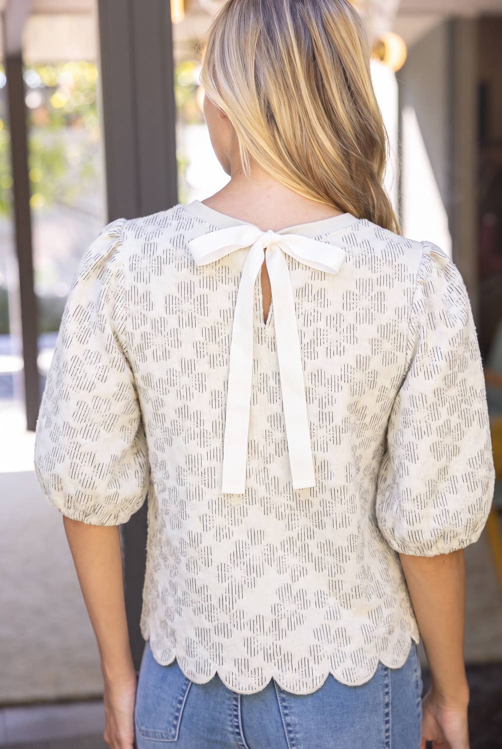 Scalloped Hem Tie Floral Textured Top