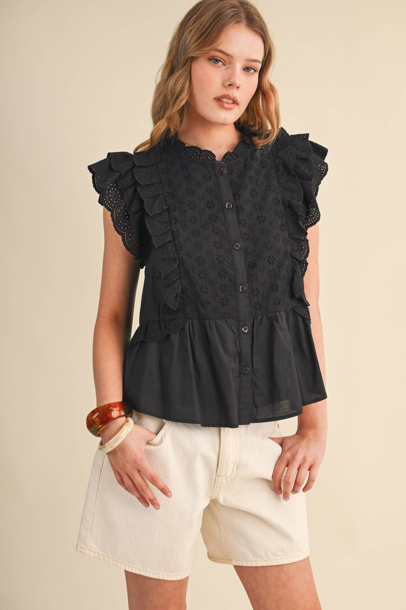 EYELET BUTTON DOWN PEPLUM TOP MTP4485: BLACK / M