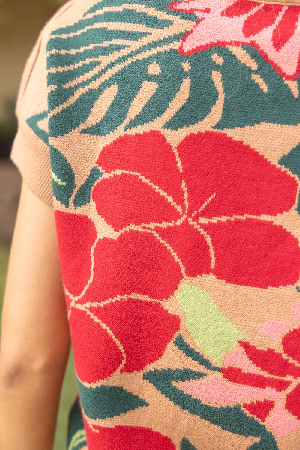 37022 Collared V-Neck Over Shoulder Floral Print Knit Top