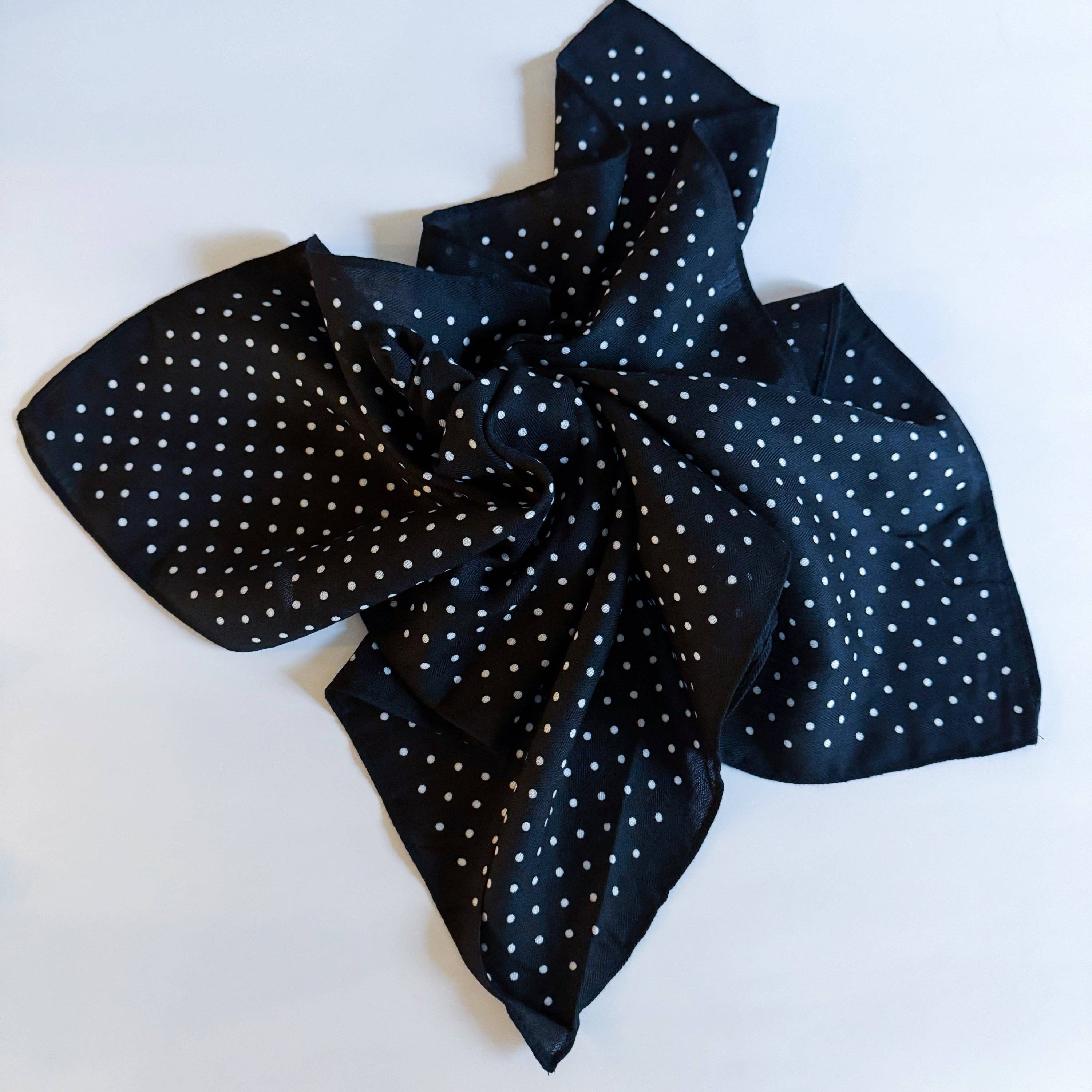 Textured Style Square Scarf – Versatile Accent for Hair, Neck & Handbags
