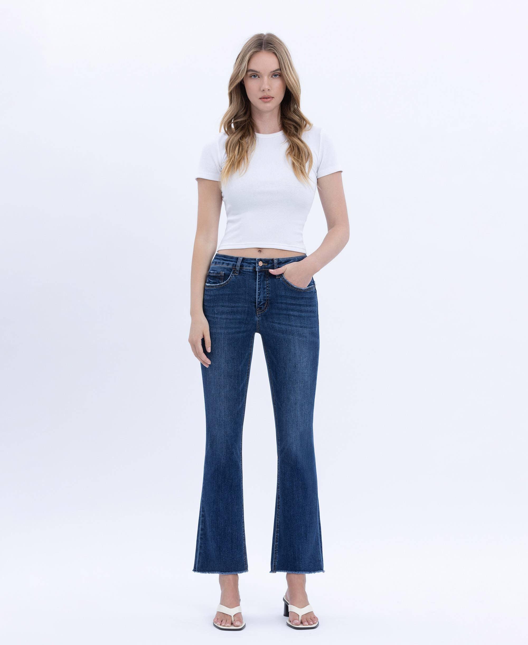 HIGH RISE RAW HEM KICK FLARE