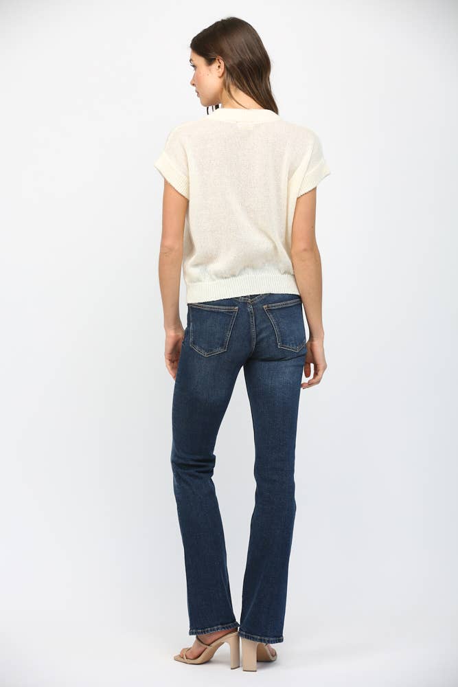 SHORT SLEEVE KNIT SWEATER