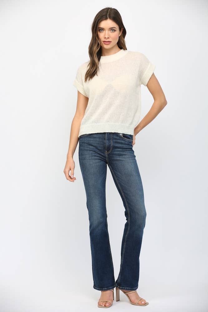 SHORT SLEEVE KNIT SWEATER