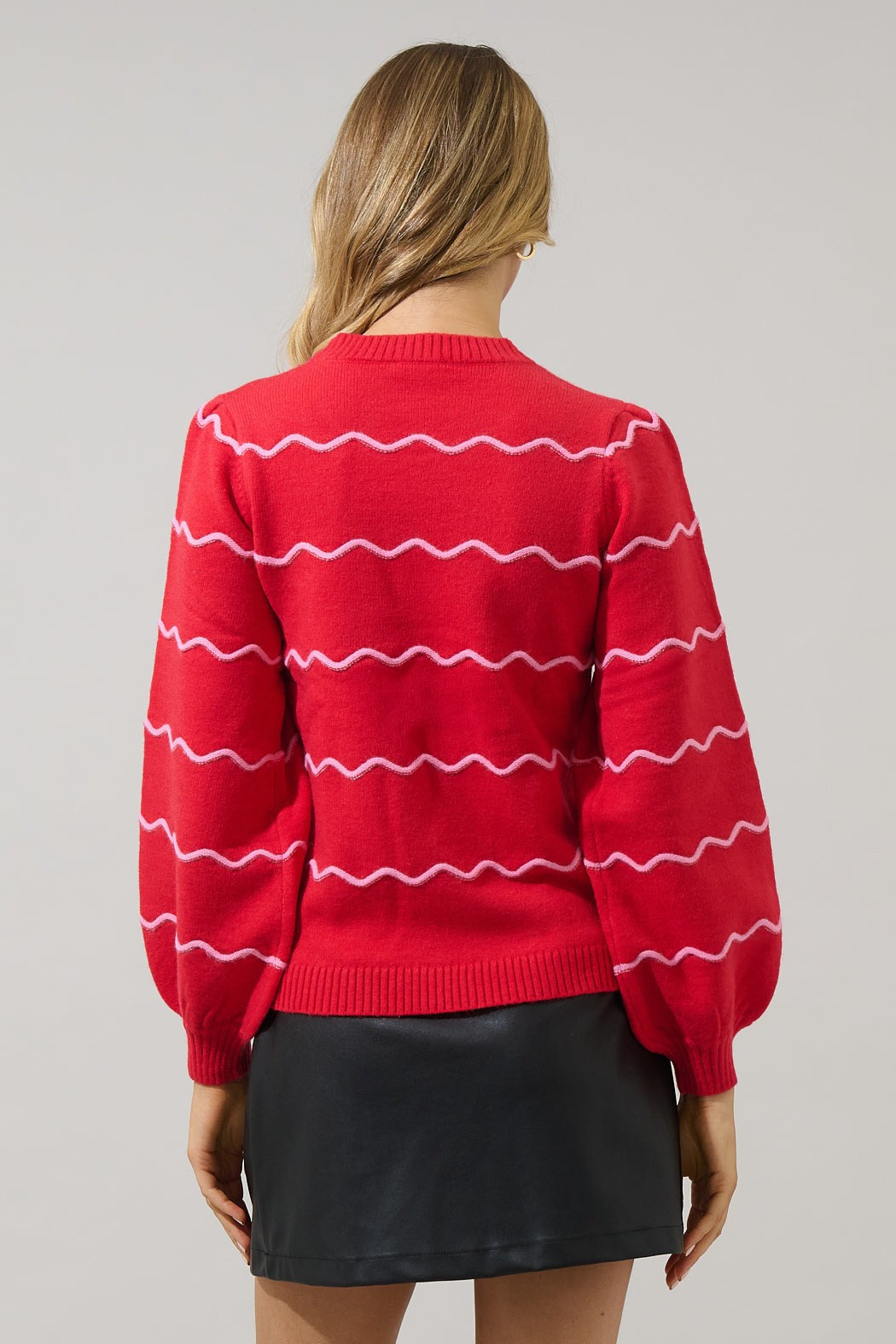 Wavy Stripe Balloon Sleeve