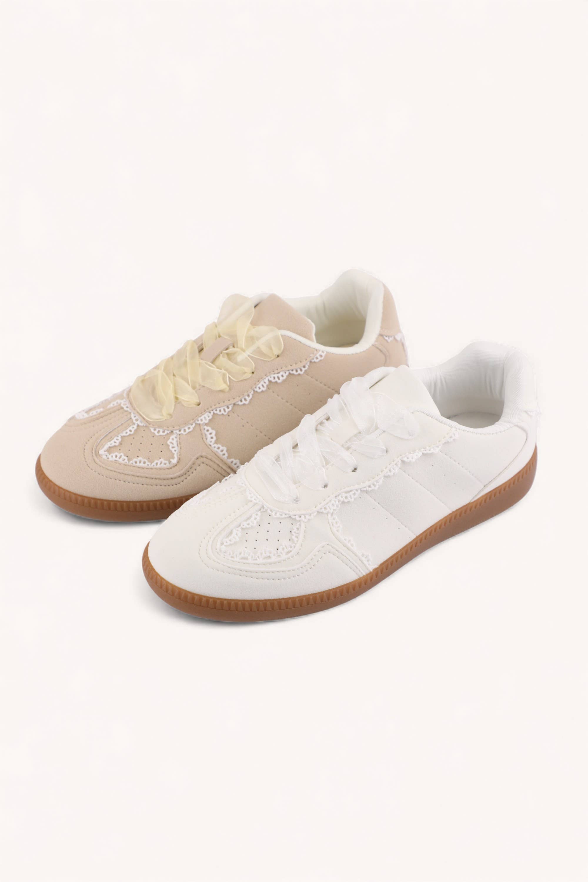 LACE ACCENTS CLASSIC SNEAKERS