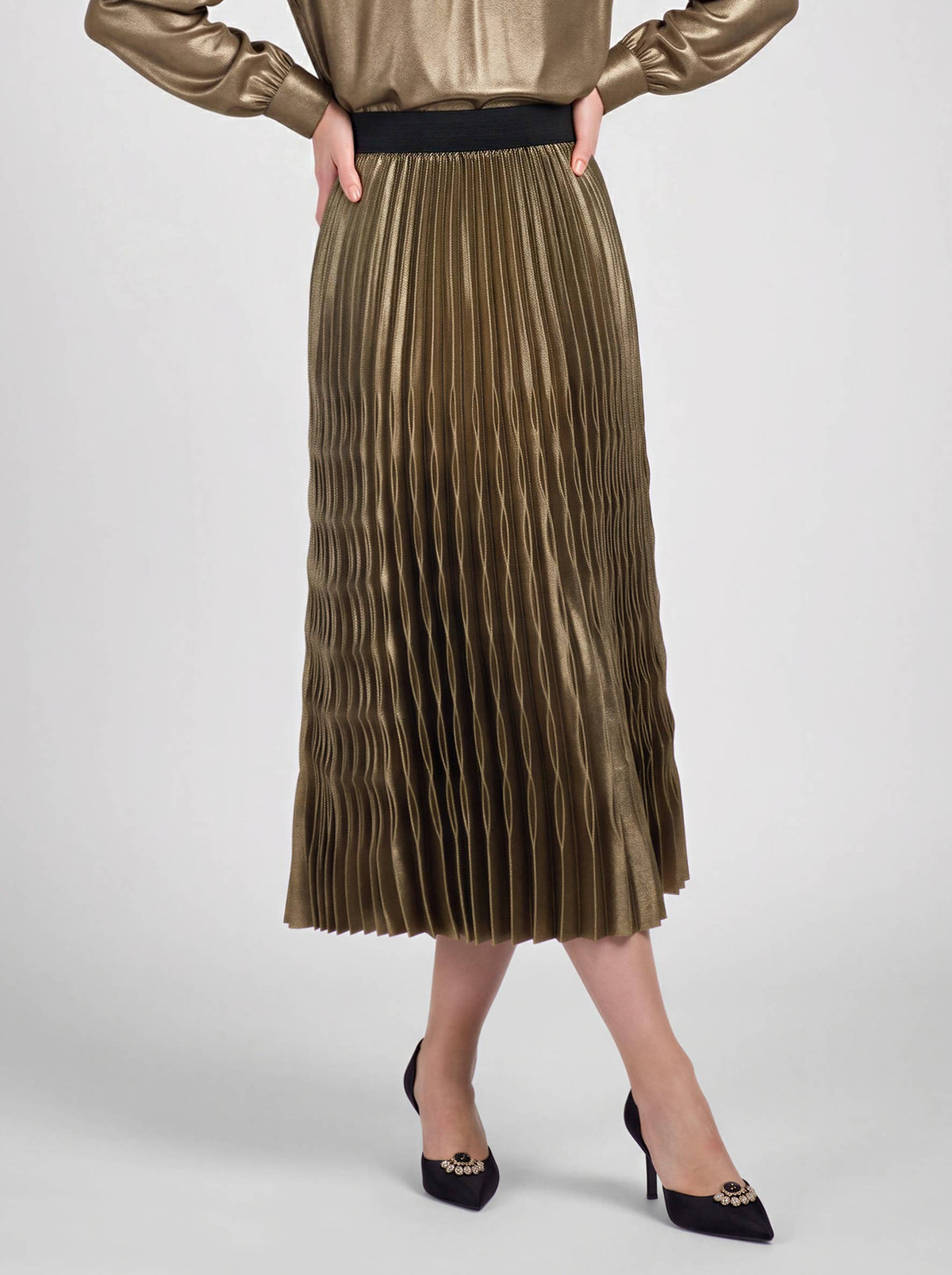 Metallic Pleated Midi Skirt