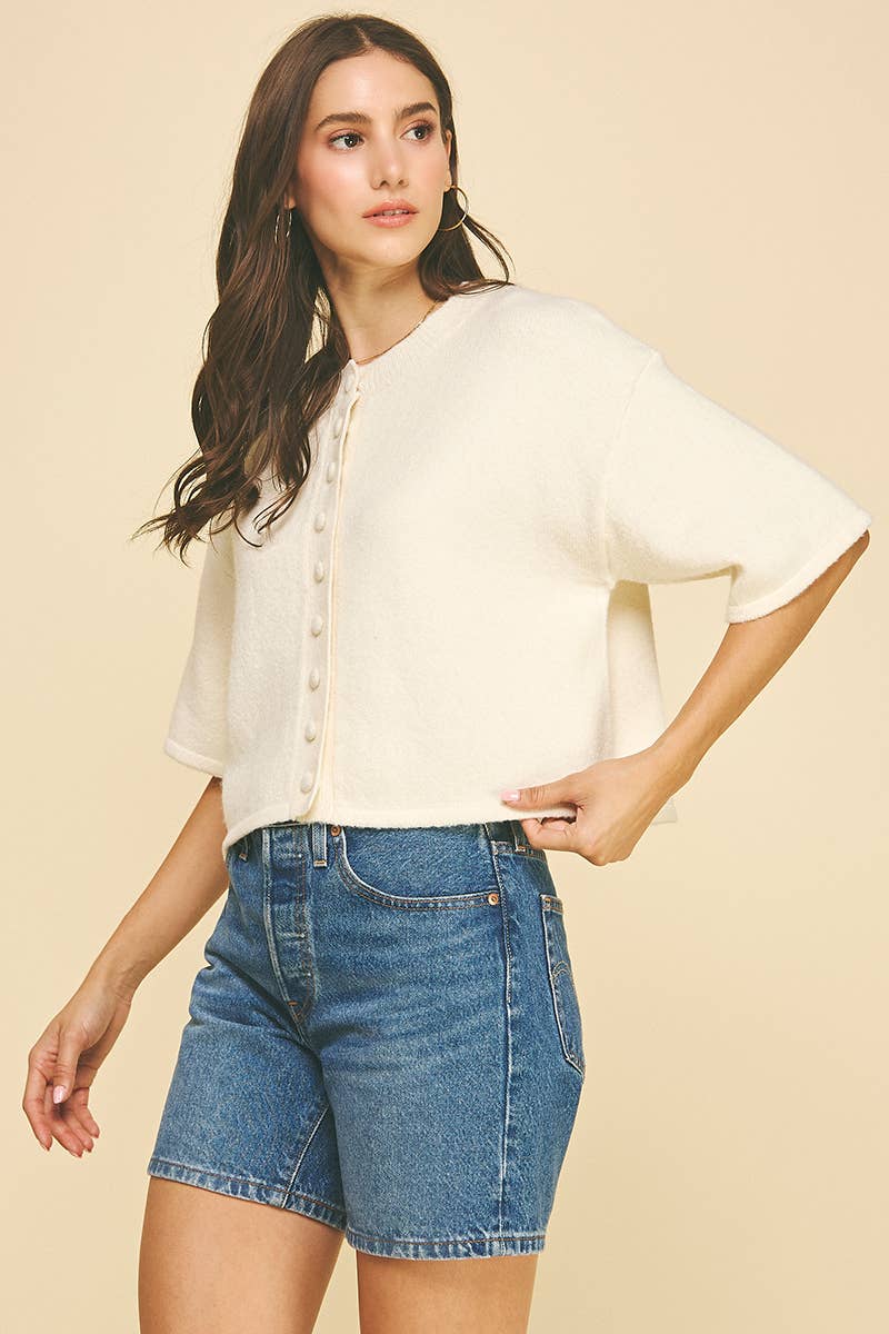 BUTTON DOWN SHORT SLEEVE SWEATER