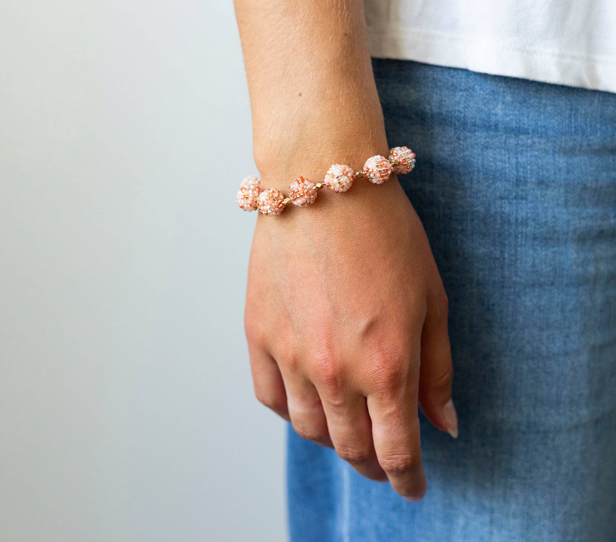 Luxe Globe Bracelet - Frosé