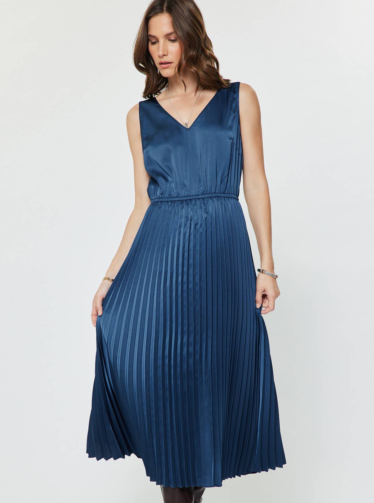 Pullover Sweater & Pleated Dress Set