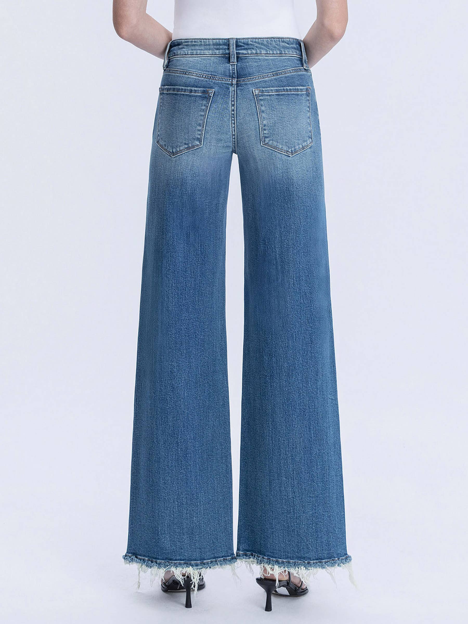 MID RISE TWIST WIDE LEG JEANS