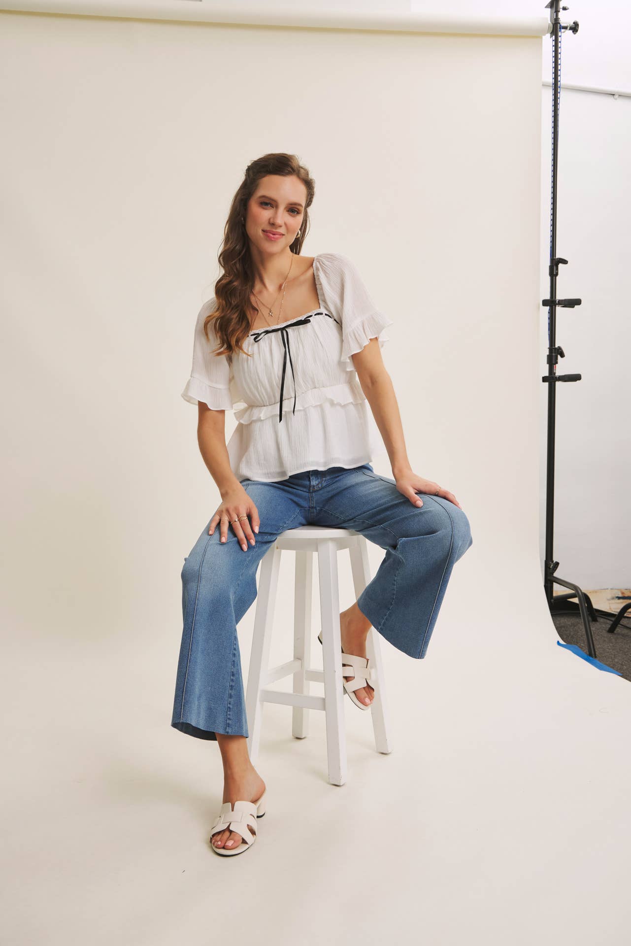 PINTUCK ANKLE LENGTH WIDE-LEG DENIM PANTS