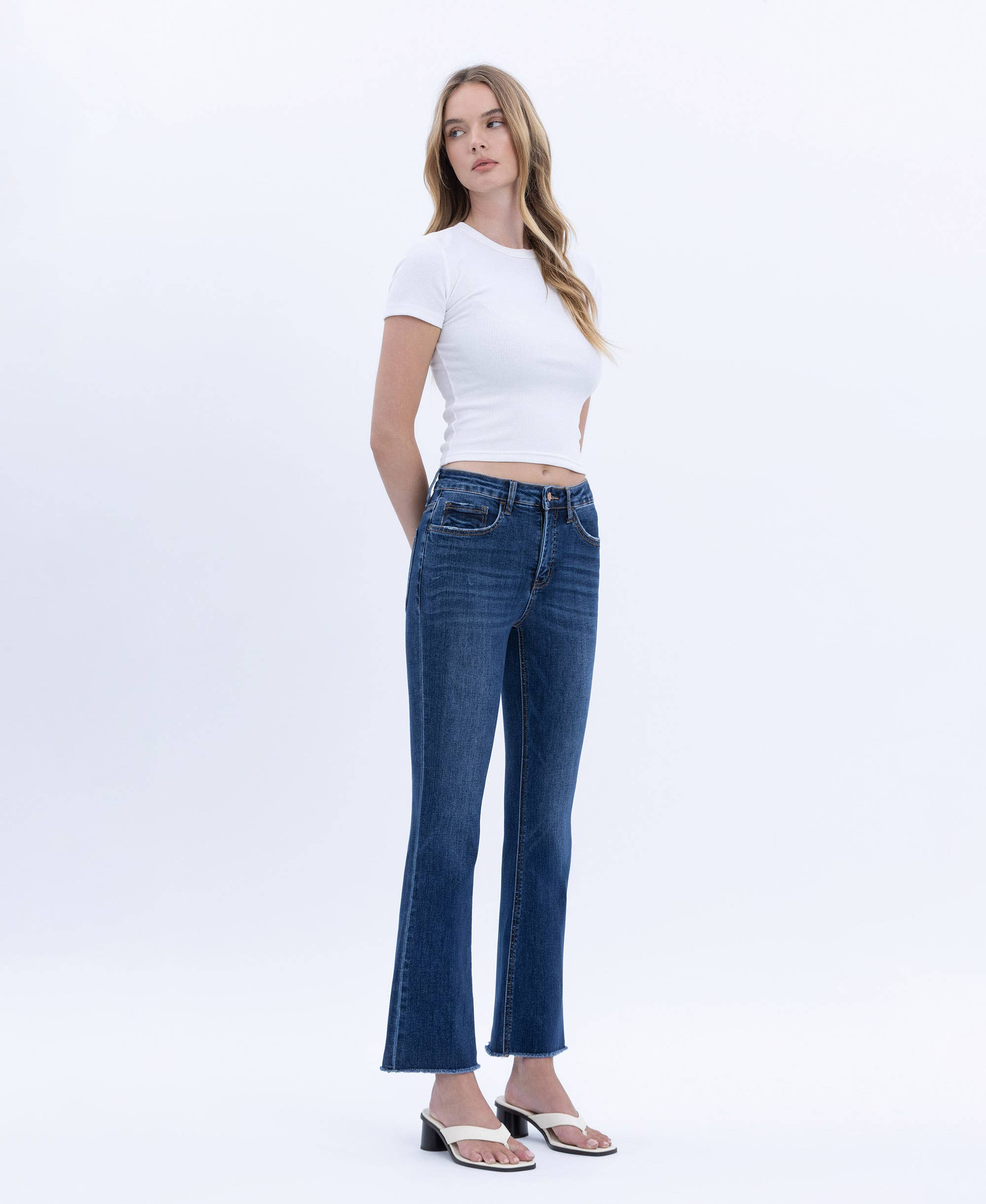 HIGH RISE RAW HEM KICK FLARE