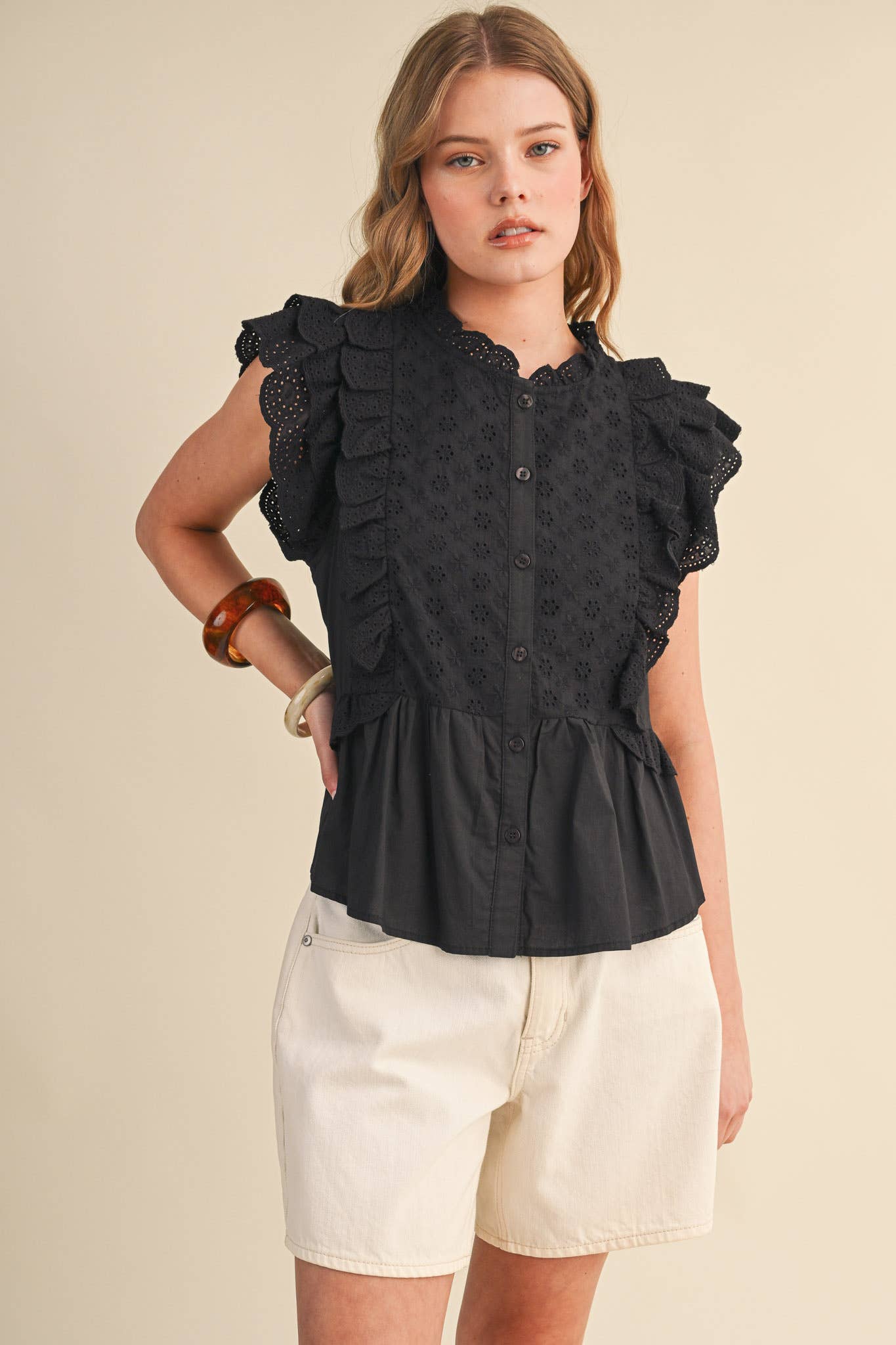 EYELET BUTTON DOWN PEPLUM TOP MTP4485: BLACK / S
