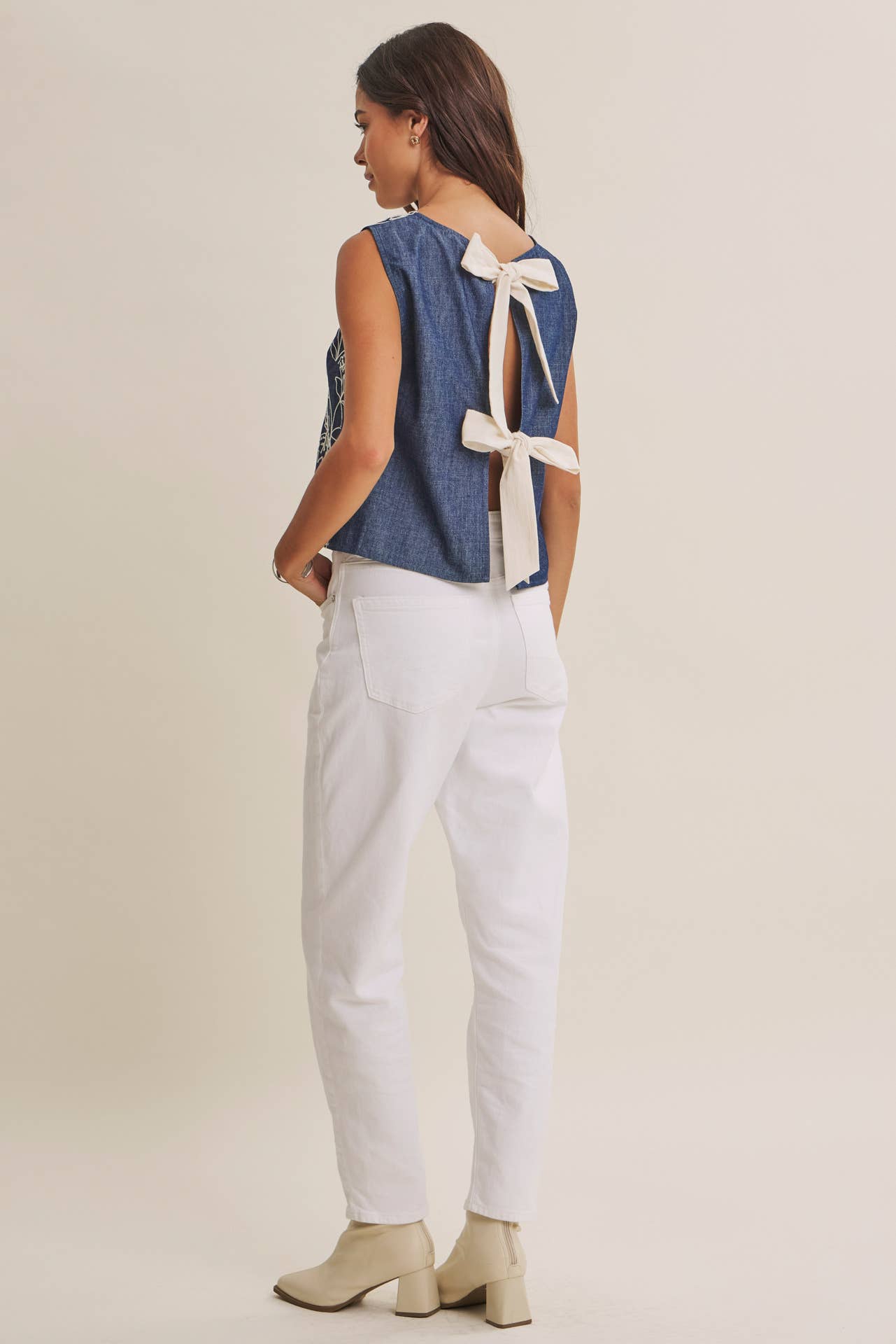 CHAMBRAY EMBROIDERED BLOUSE WITH BACK BOW