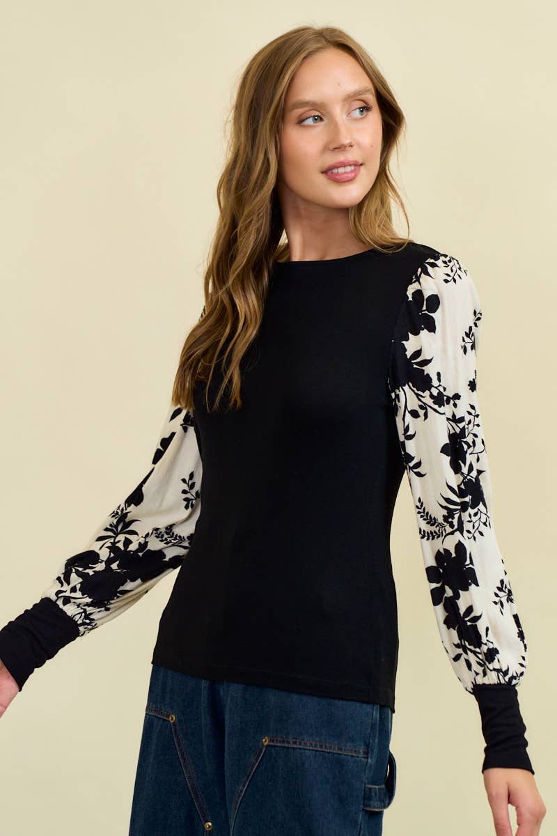 FLORAL SLEEVE KNIT TOP