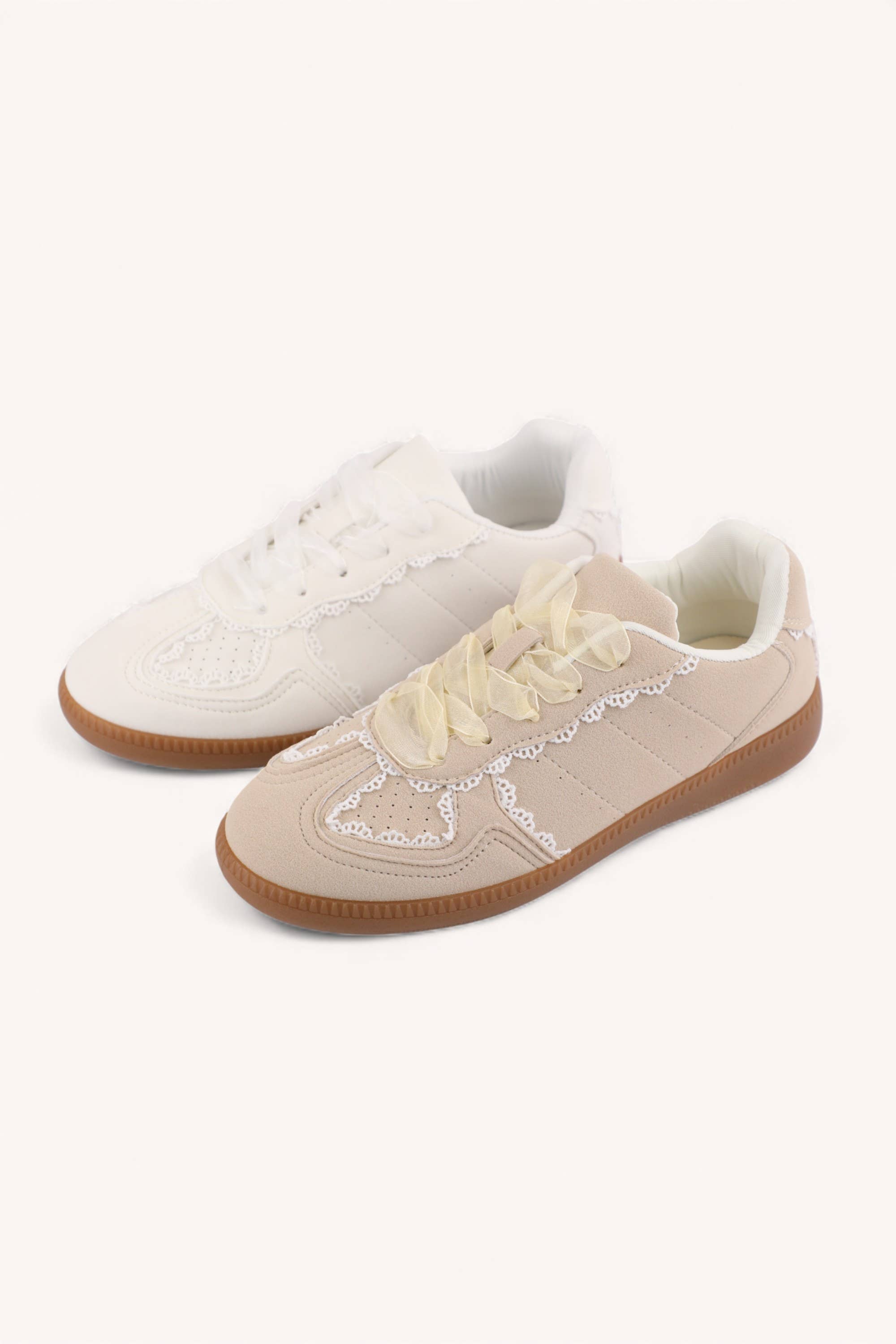 LACE ACCENTS CLASSIC SNEAKERS
