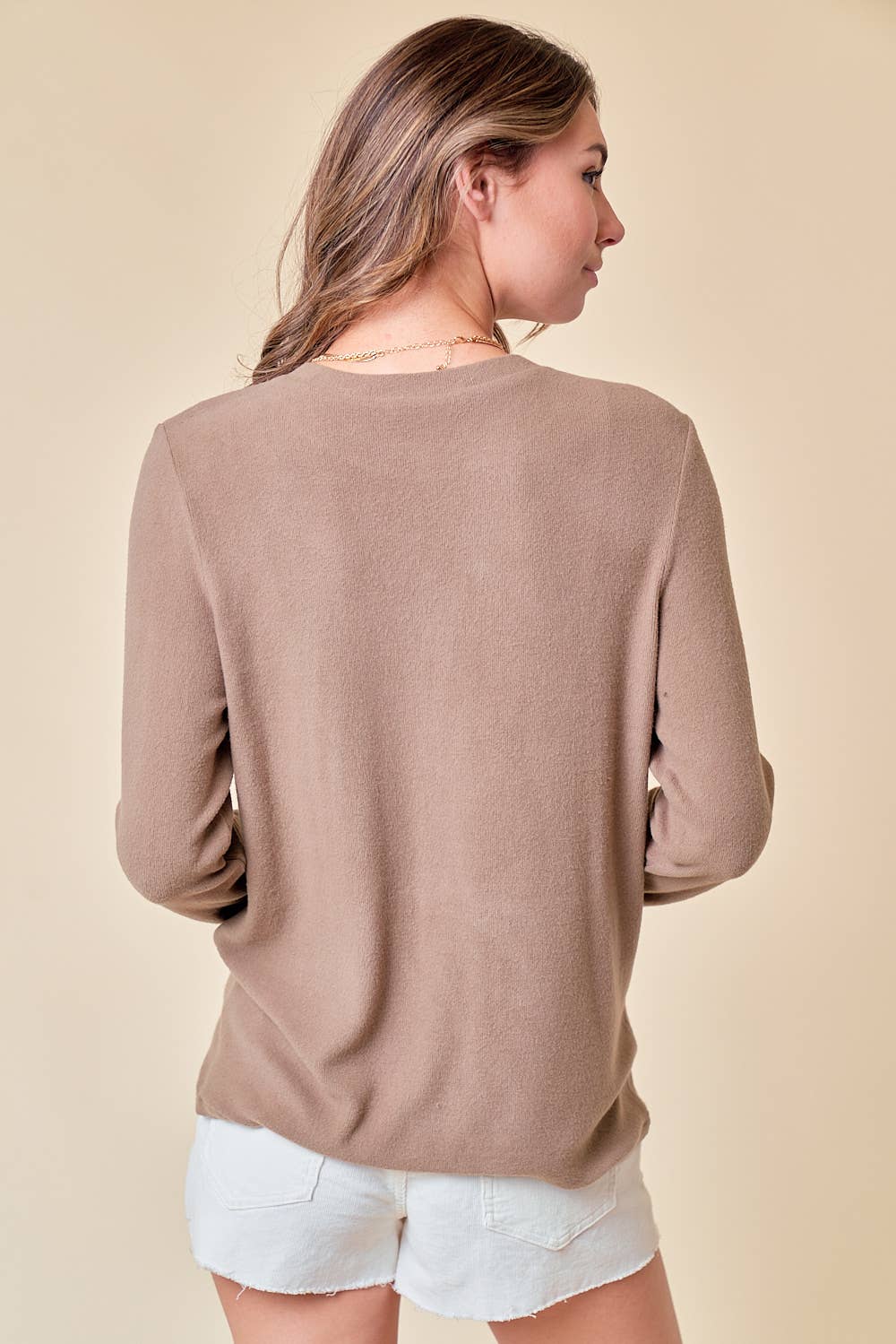 ROUND NECK SOFT KNIT TOP