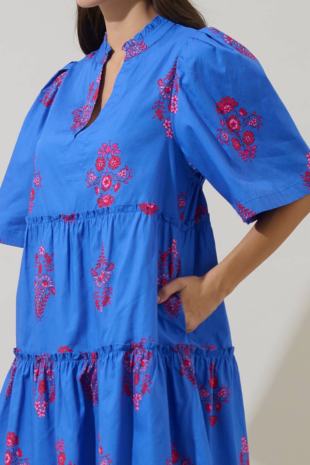 Shayna Floral Dixie Split Neck Shift Dress