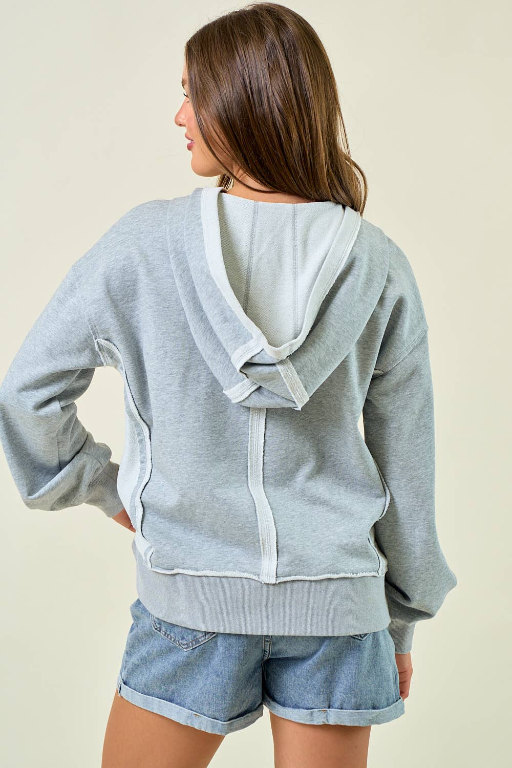 REVERSE DETAIL HOODIE SWEATSHIRT