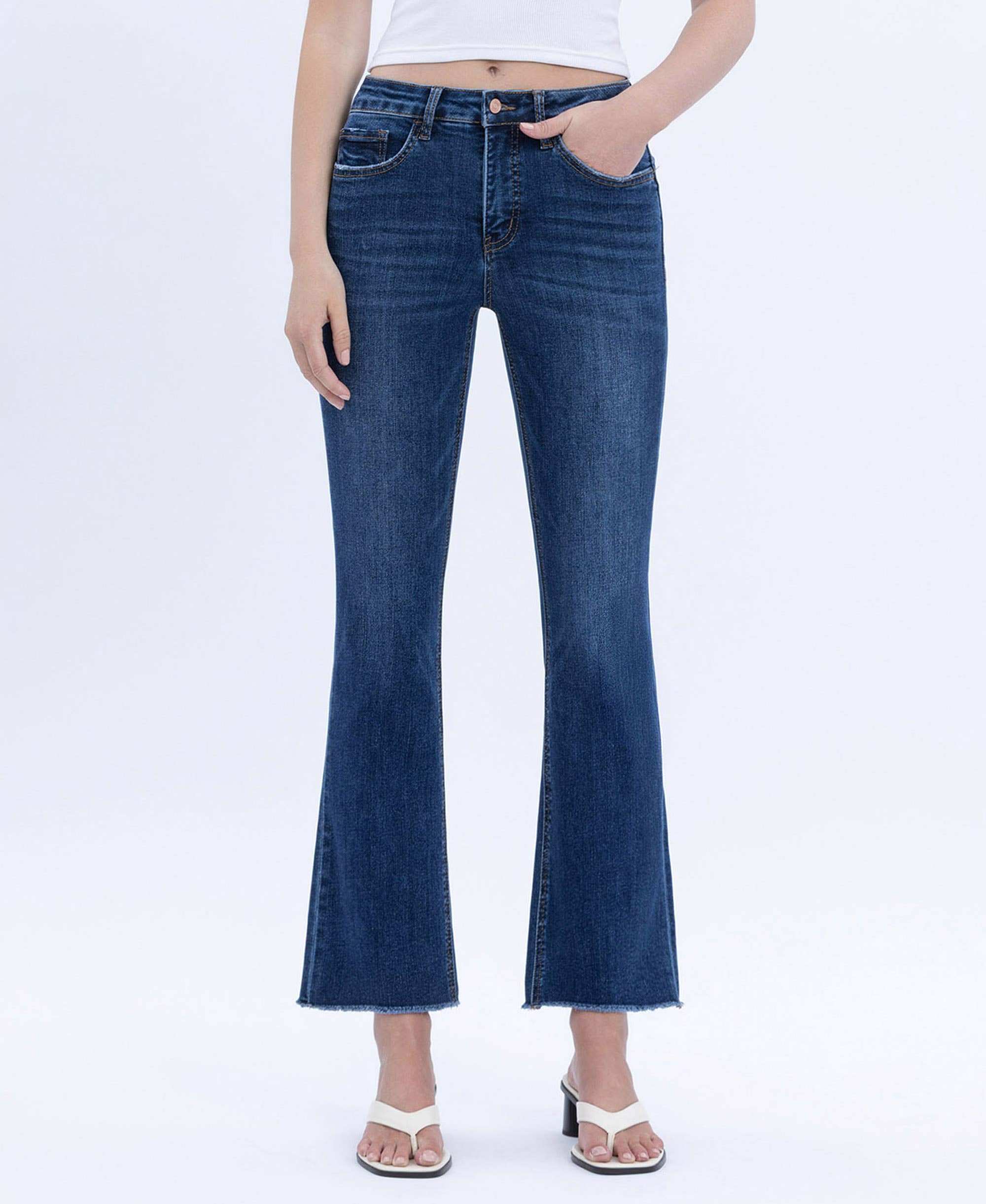 HIGH RISE RAW HEM KICK FLARE