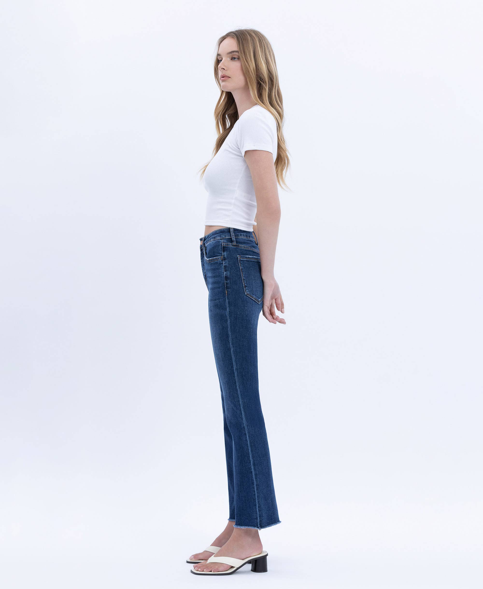 HIGH RISE RAW HEM KICK FLARE