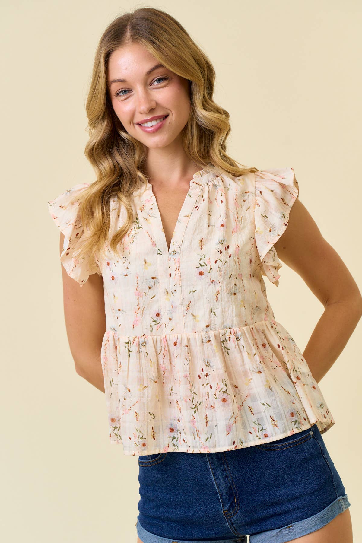 FLORAL RUFFLE SLEEVE TOP
