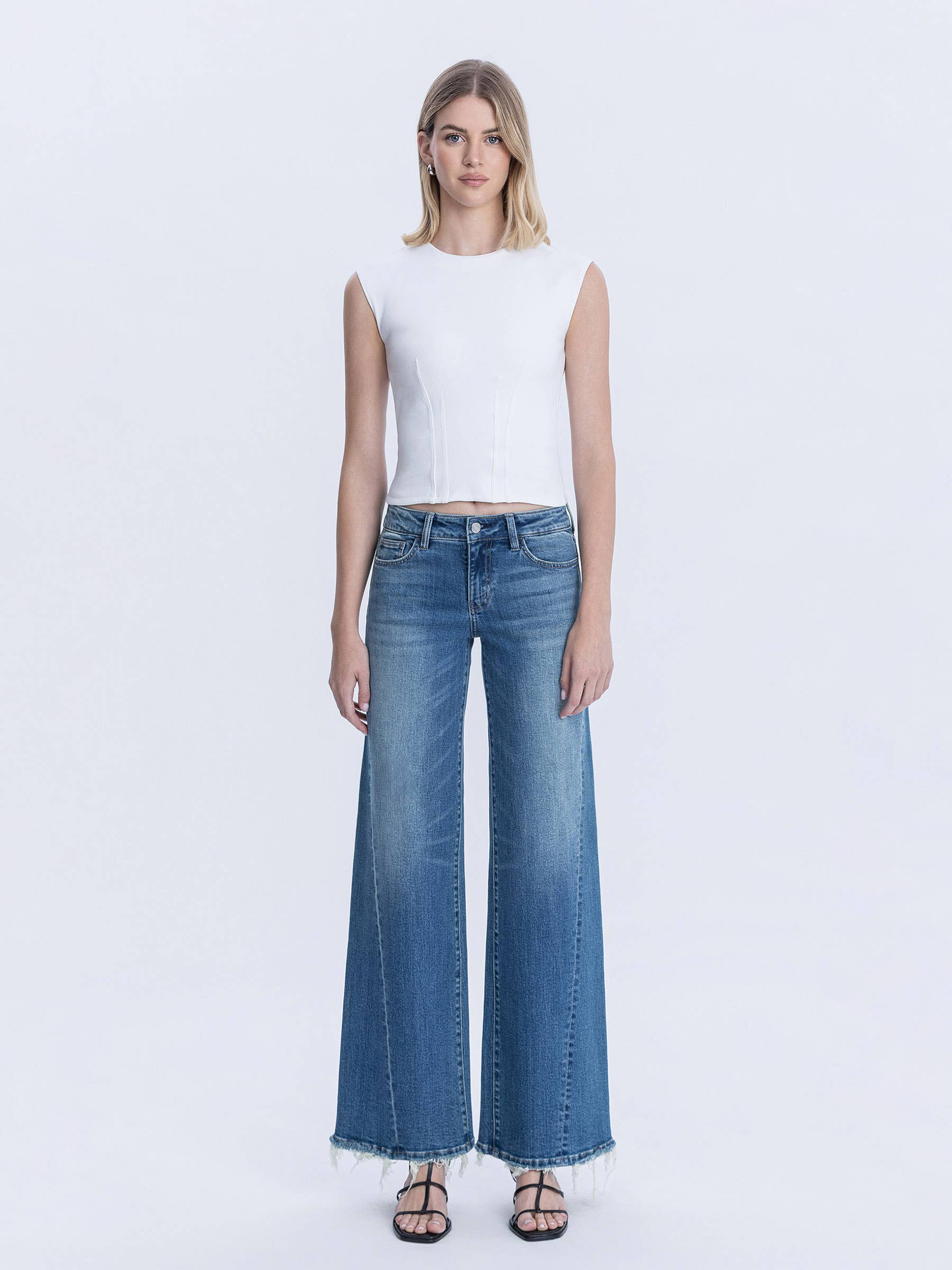 MID RISE TWIST WIDE LEG JEANS