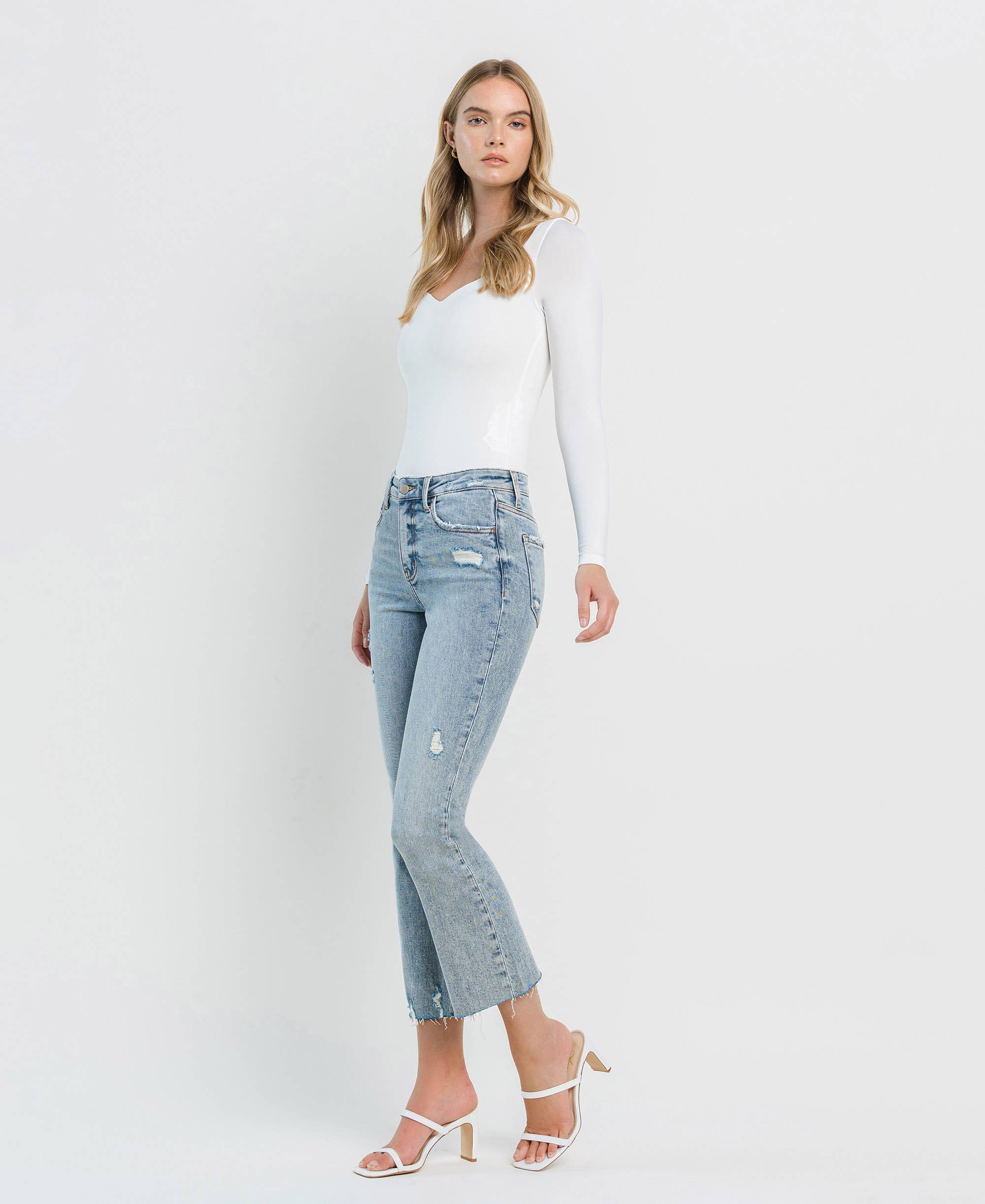 Cali Kiss - HIGH RISE KICK FLARE JEANS