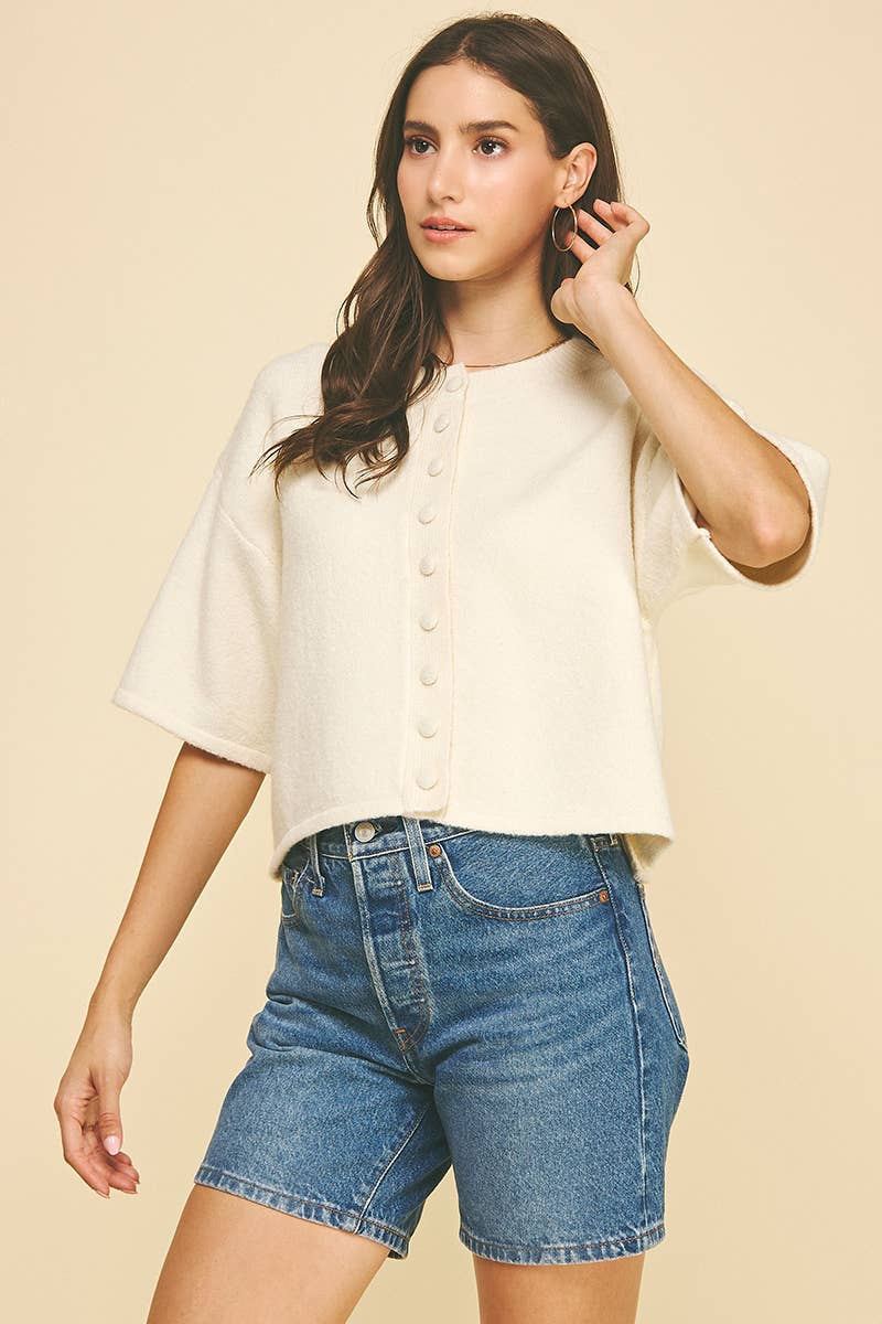 BUTTON DOWN SHORT SLEEVE SWEATER