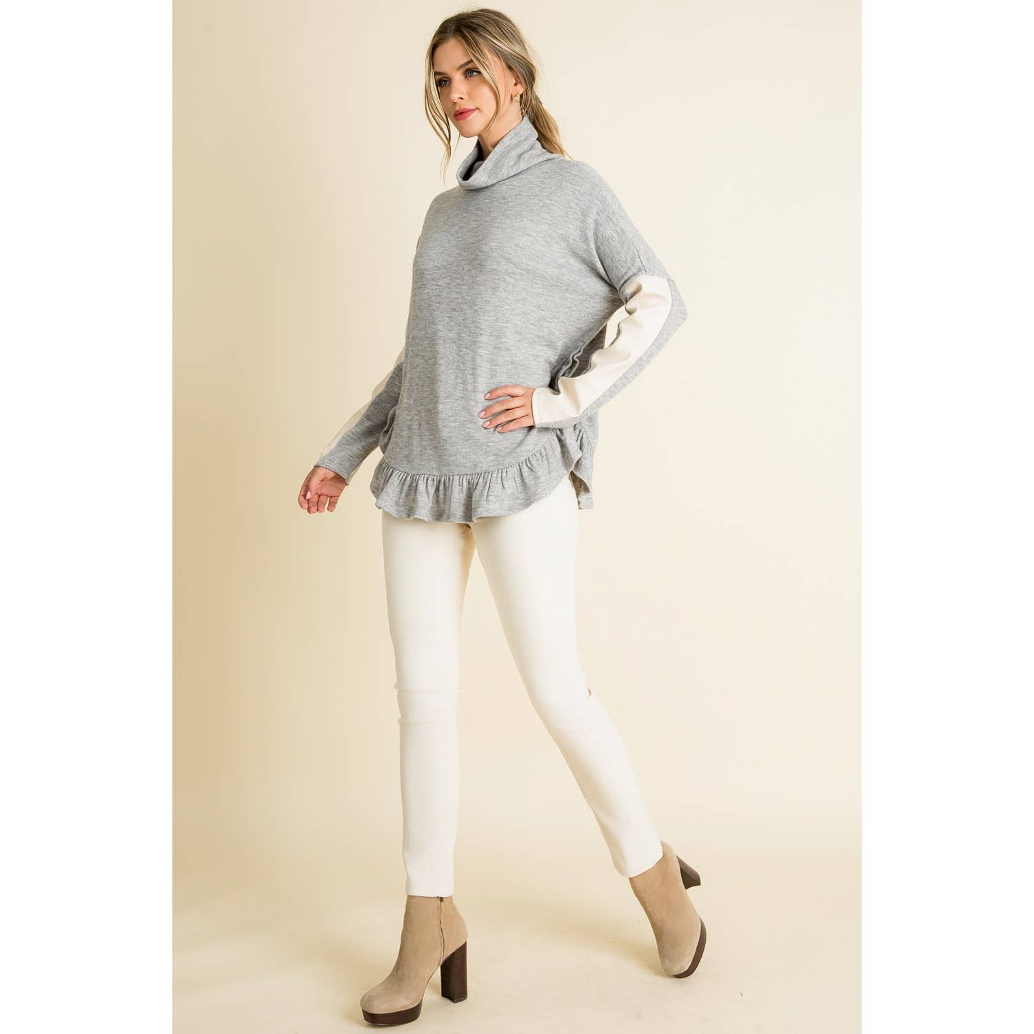 Ruffle Hem Knit Turtleneck