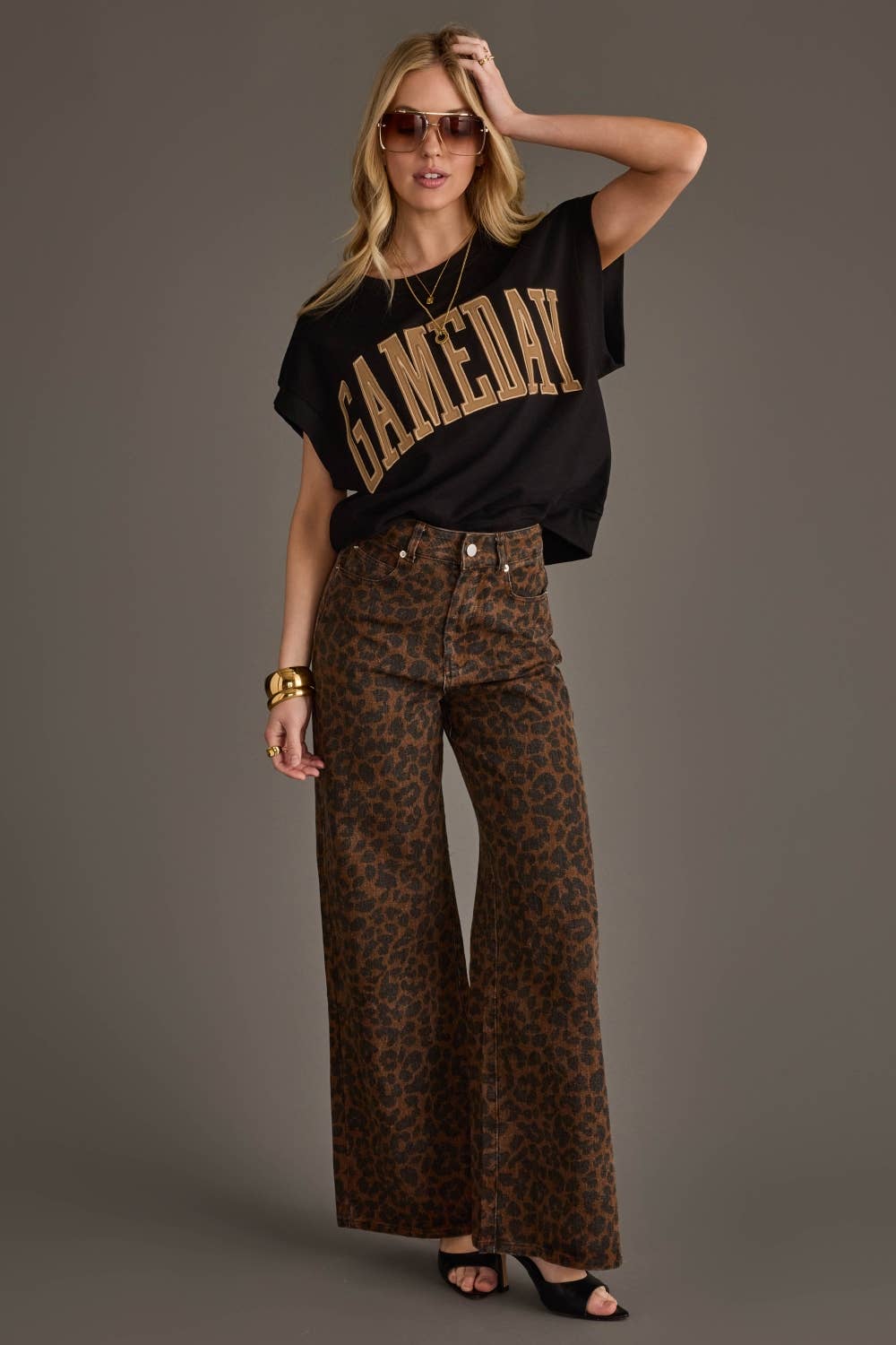 Black/Tan Game Day Short Sleeve Sweatshirt