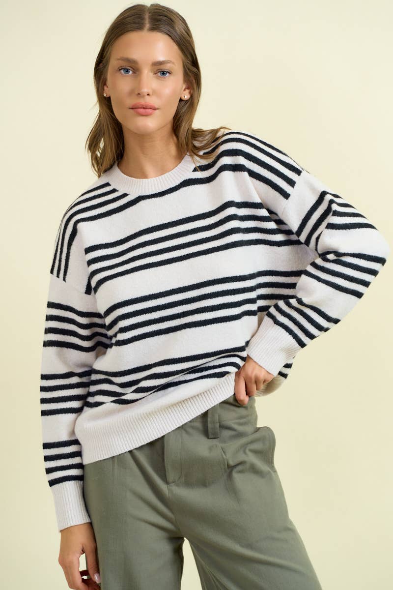 STRIPED LONG SLEEVE SWEATER